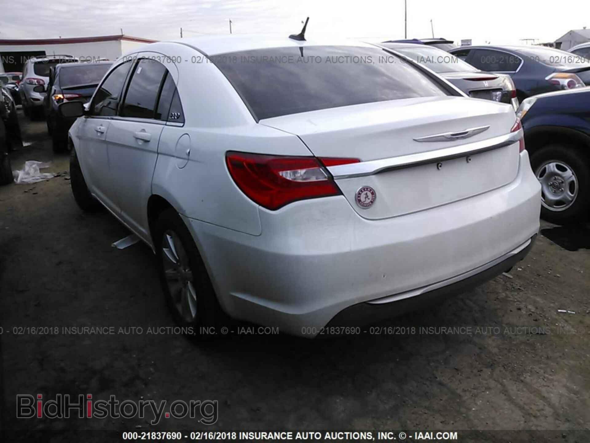 2013 Chrysler 200 - VIN: 1C3CCBBB4DN592658 - Photo 3