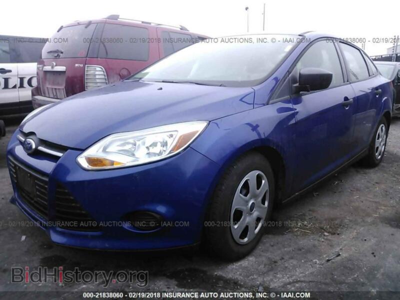 2012 Ford FOCUS (VIN 1FAHP3E22CL301551) — фото 2 из 10
