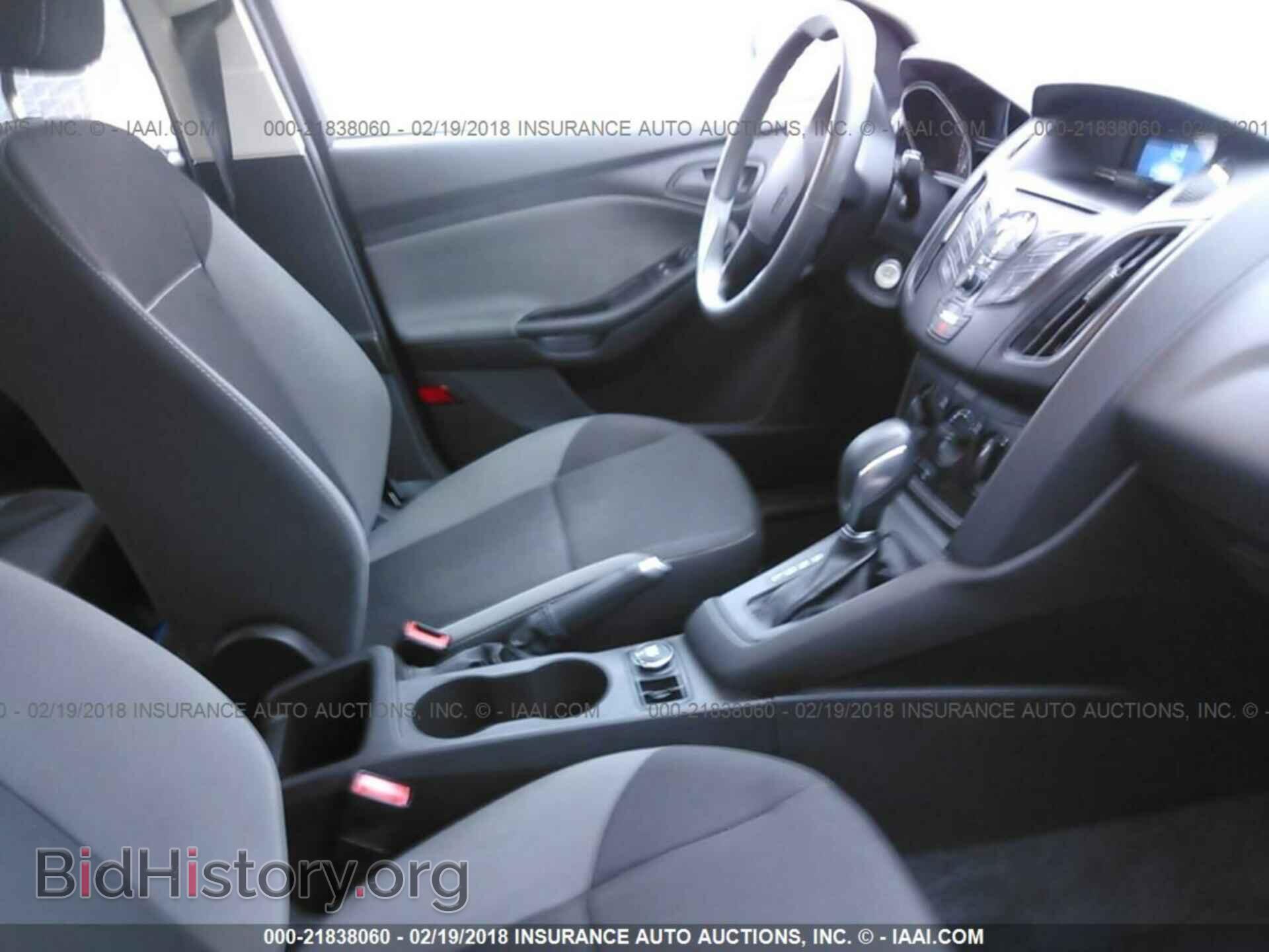 2012 Ford Focus - VIN: 1FAHP3E22CL301551 - Photo 5