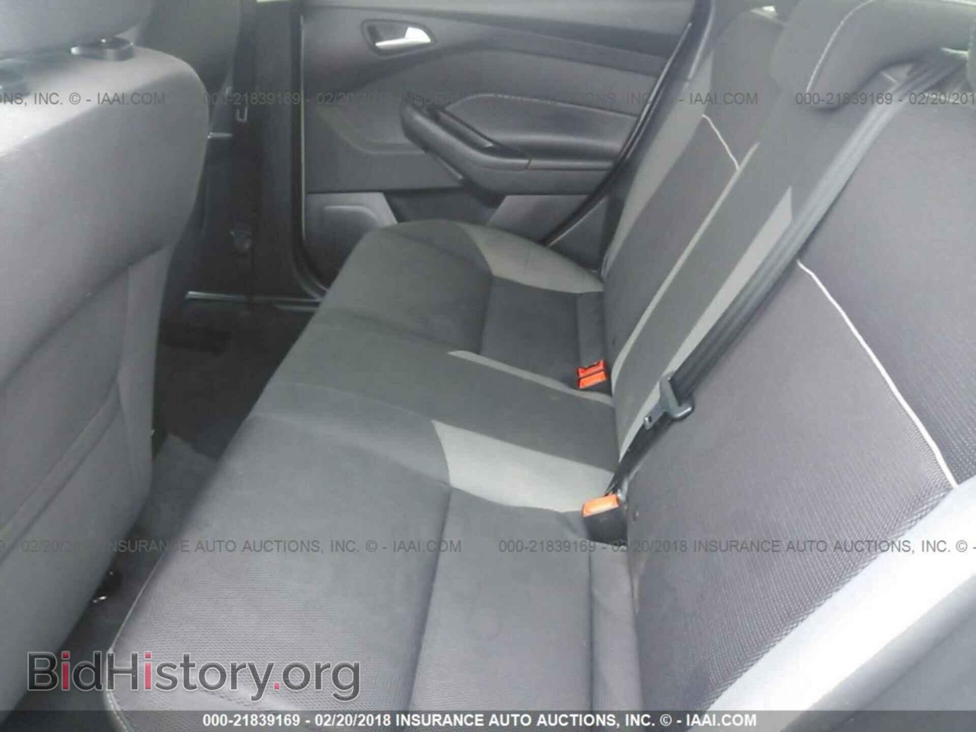 2014 Ford Focus - VIN: 1FADP3F28EL332089 - Photo 8