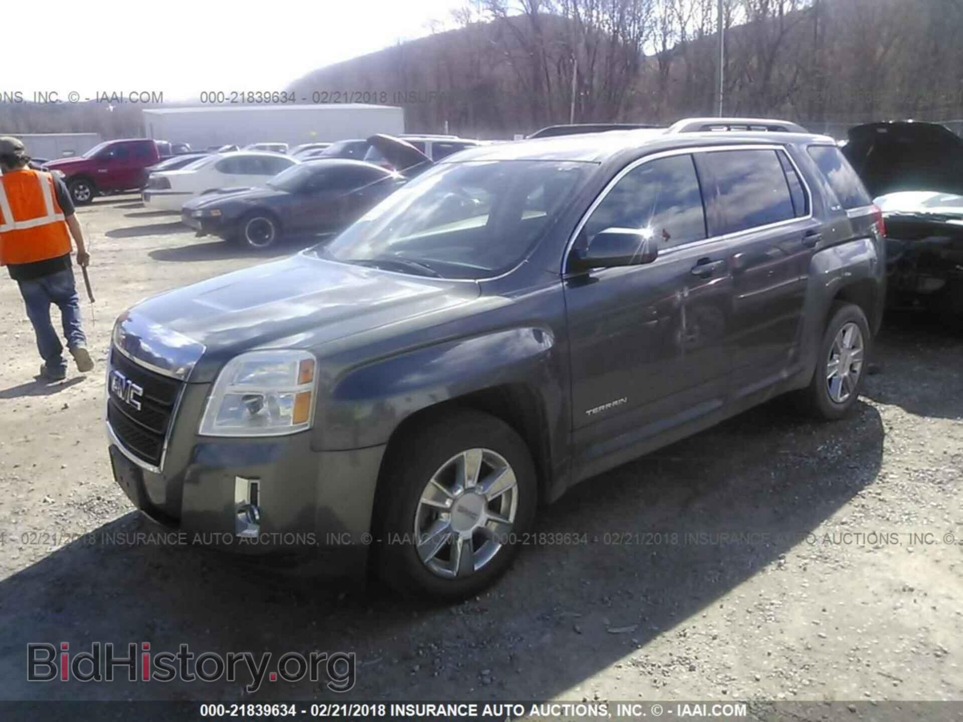 2013 Gmc Terrain - VIN: 2GKFLTEK3D6318595 - Photo 2