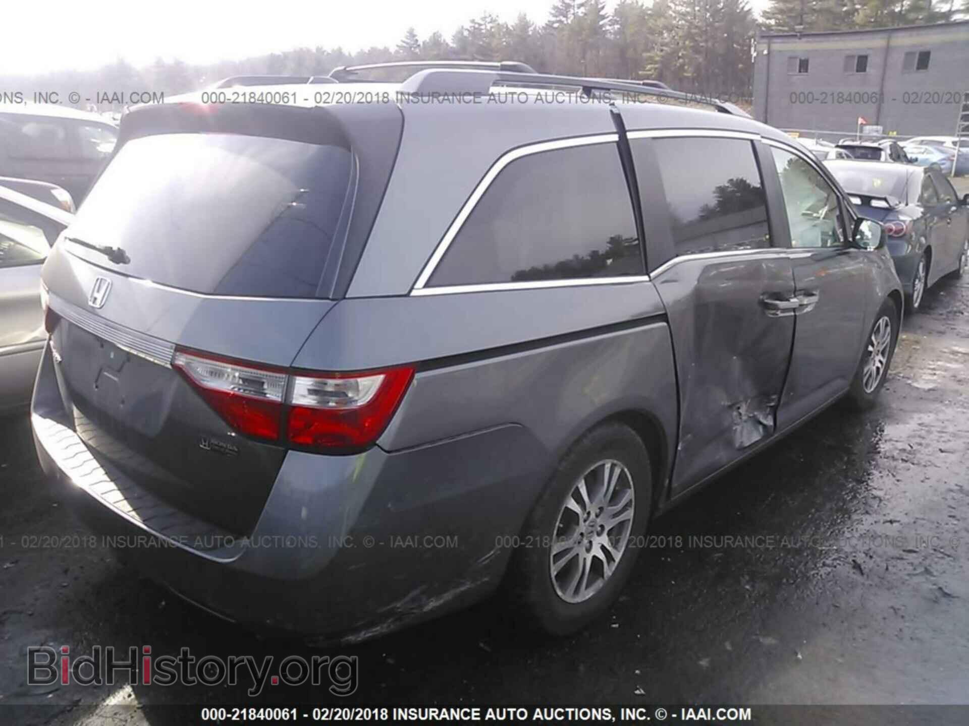 2011 Honda Odyssey - VIN: 5FNRL5H66BB086231 - Фото 4