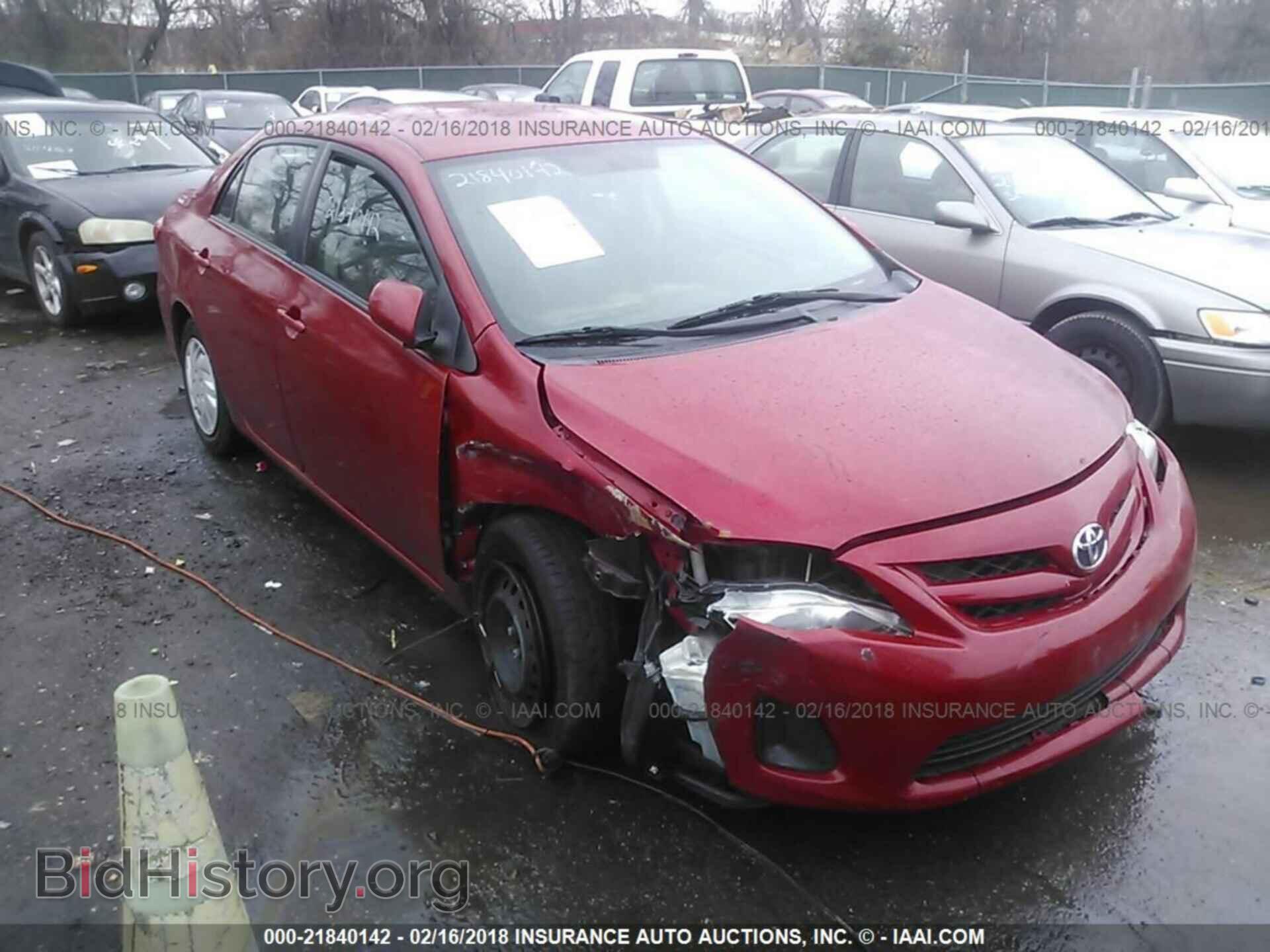 Photo 2T1BU4EE3BC700516 - Toyota Corolla 2011