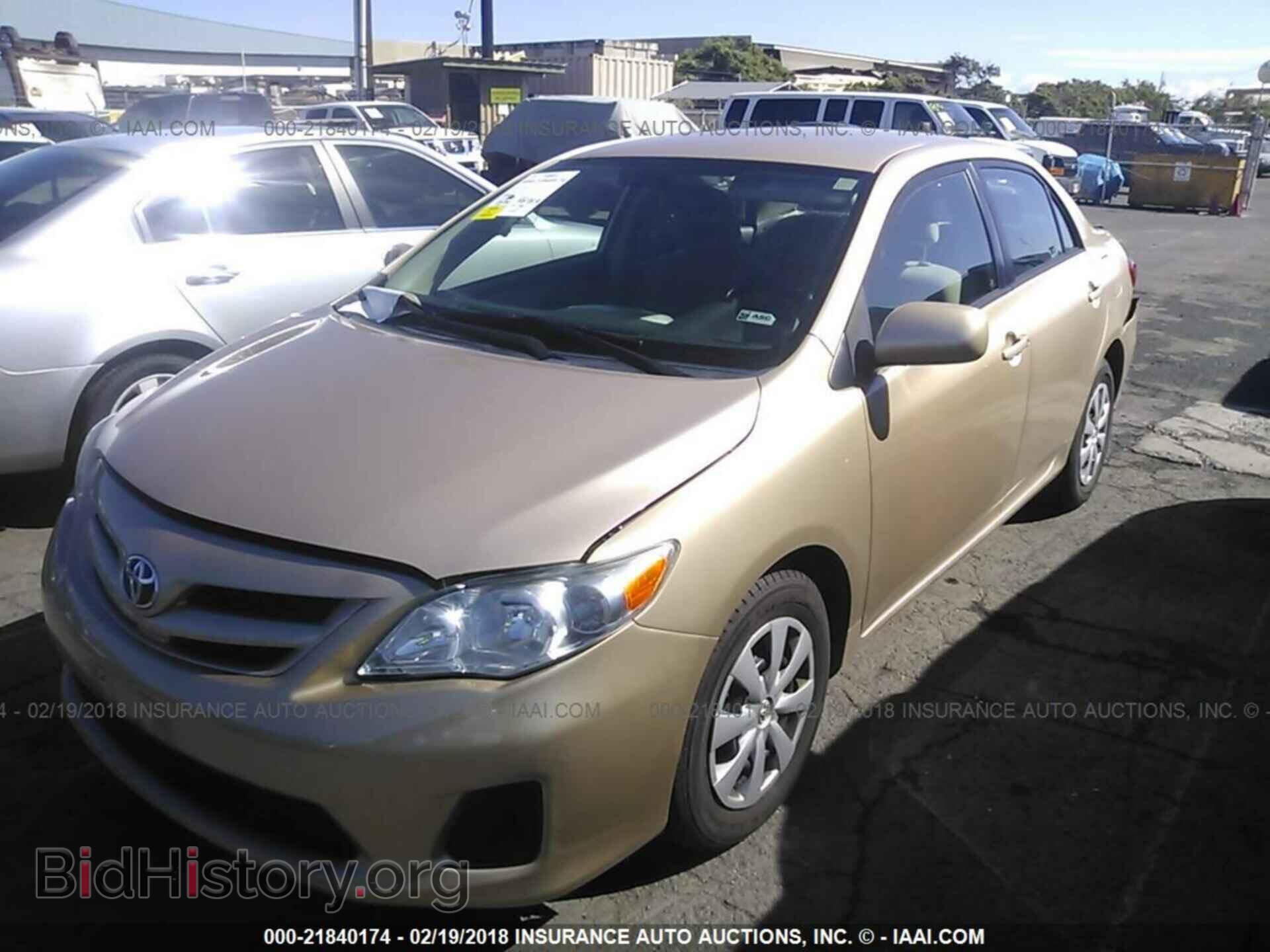 2011 Toyota Corolla - VIN: 2T1BU4EE5BC657152 - Фото 2