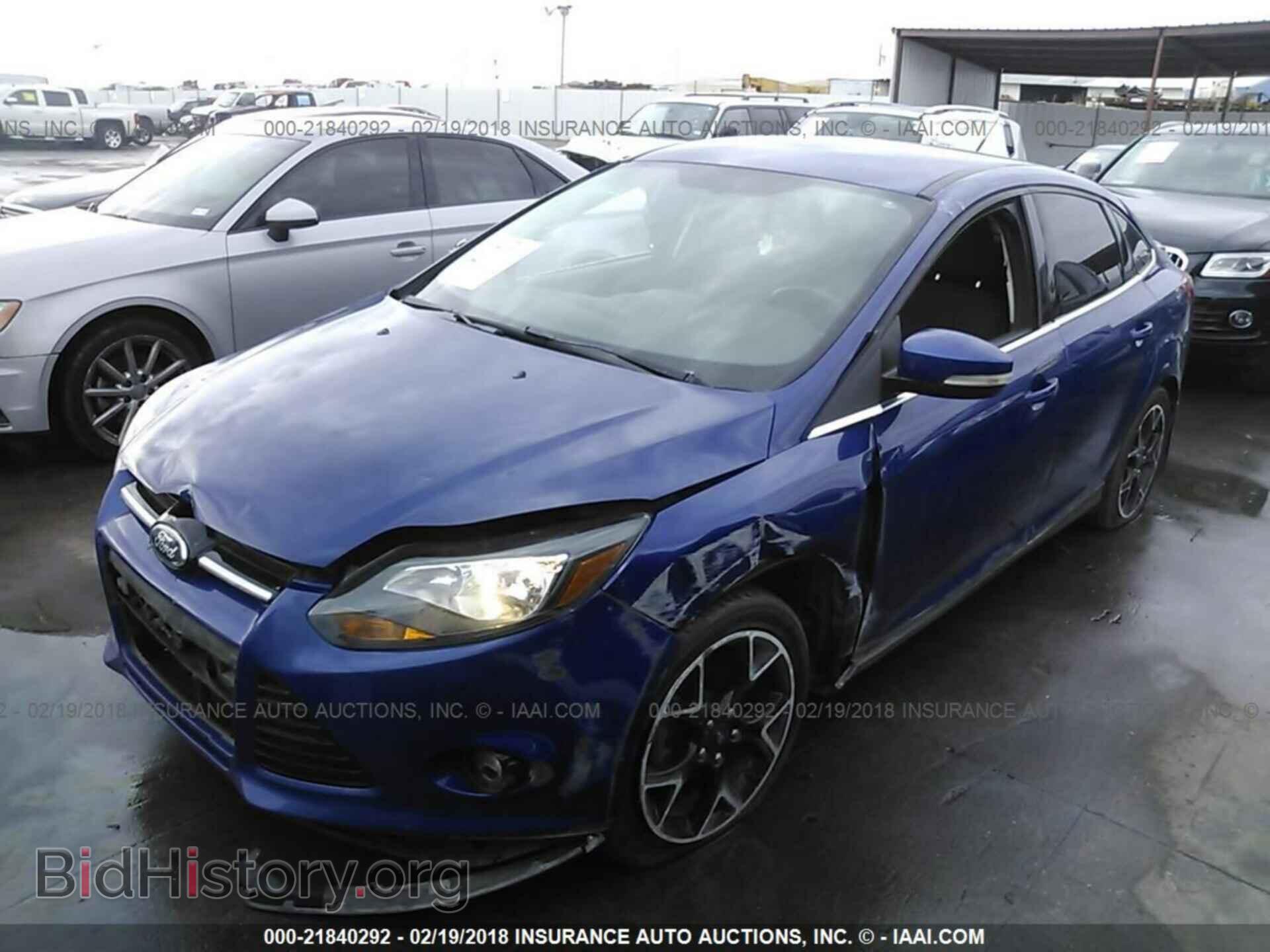 2012 Ford Focus - VIN: 1FAHP3J29CL410756 - Фото 2