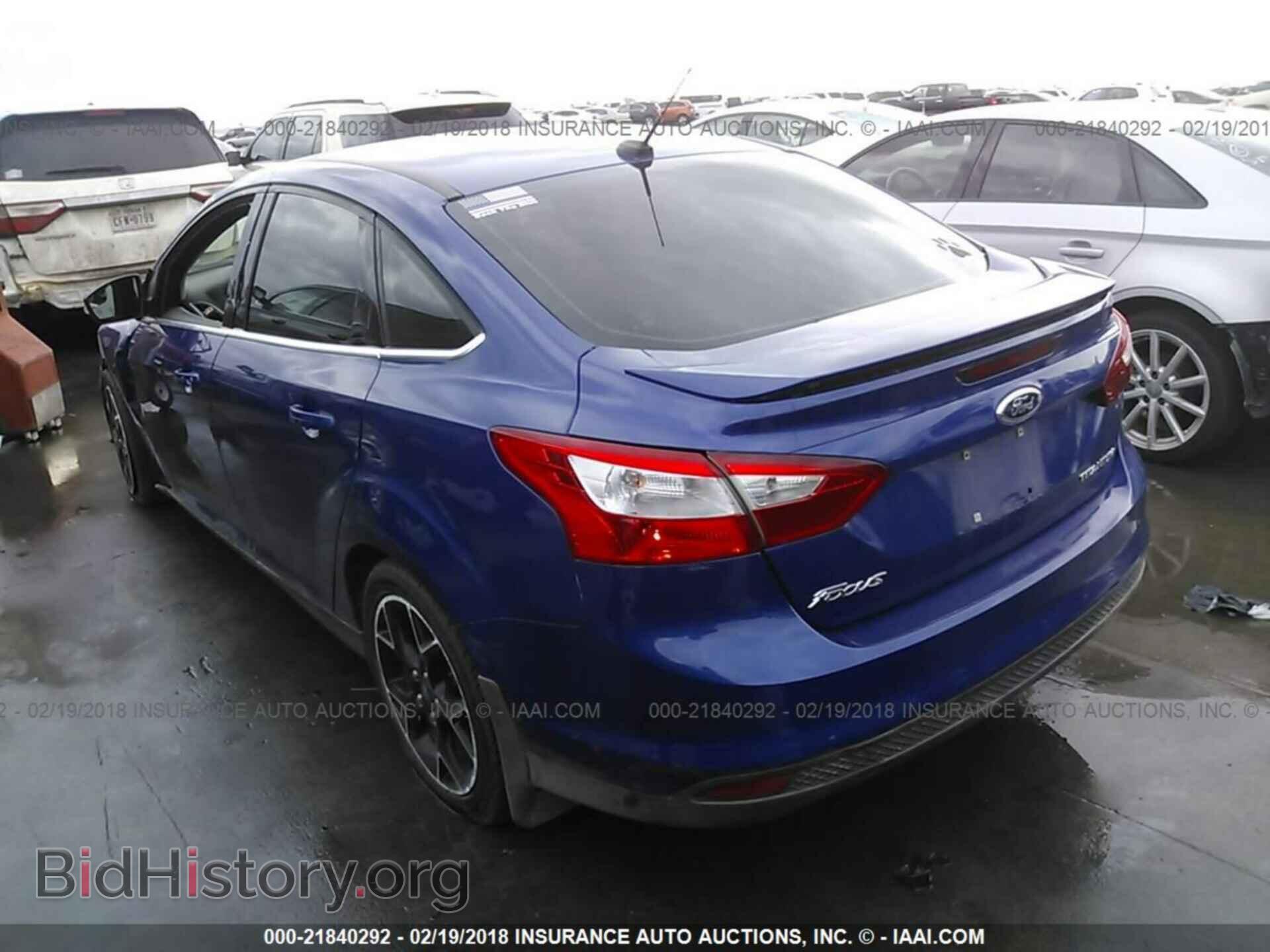 2012 Ford Focus - VIN: 1FAHP3J29CL410756 - Фото 3