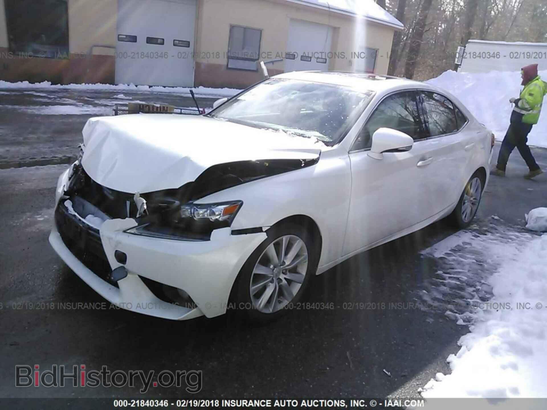 2014 Lexus Is - VIN: JTHCF1D27E5014824 - Photo 2