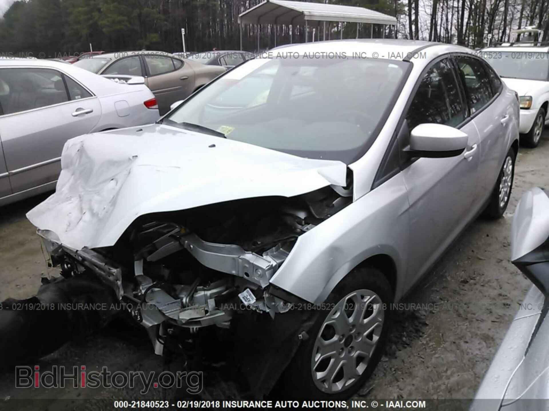 2012 Ford Focus - VIN: 1FAHP3F29CL186669 - Photo 2