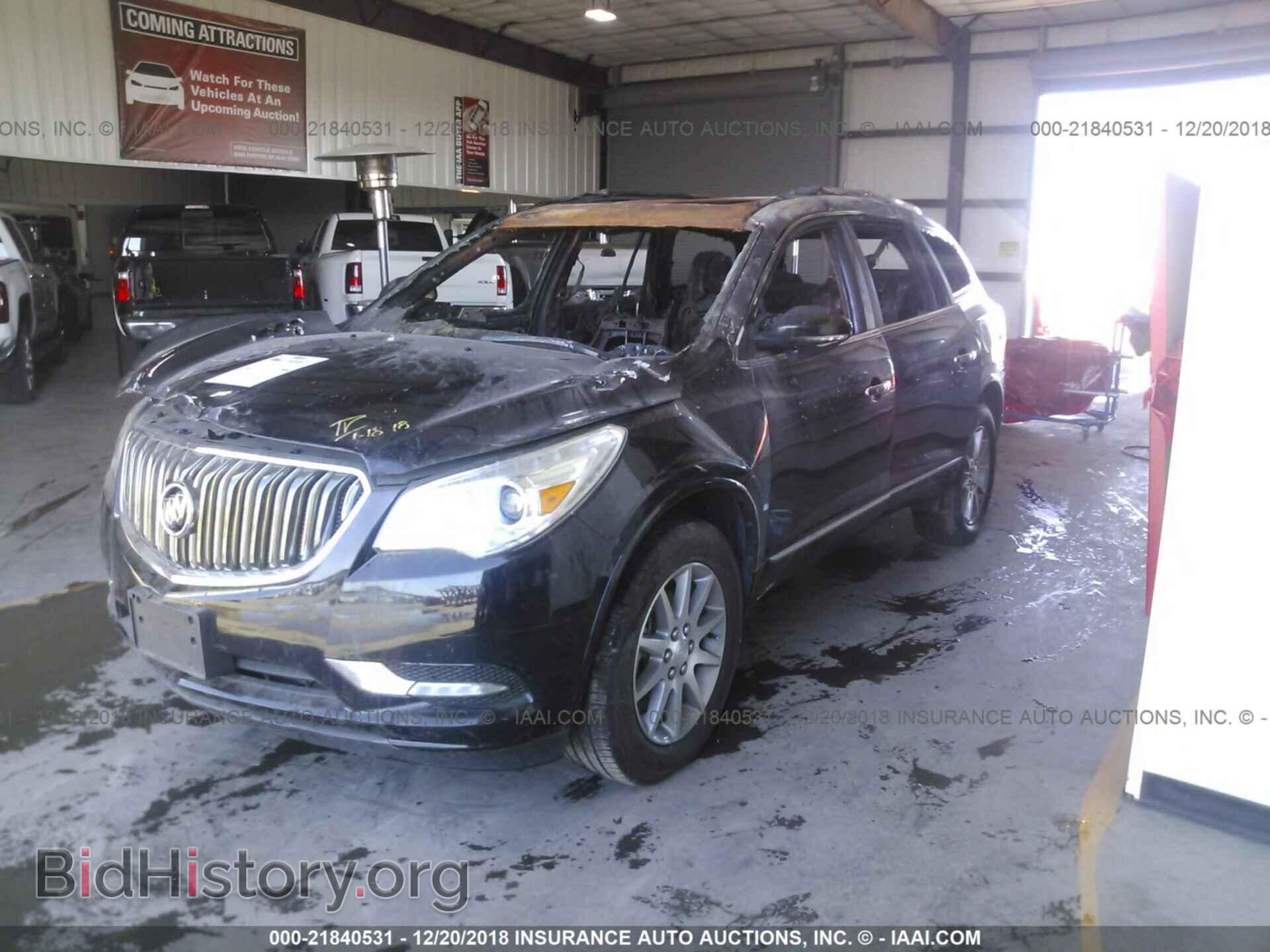 2016 Buick Enclave - VIN: 5GAKRBKD0GJ244506 - Фото 2