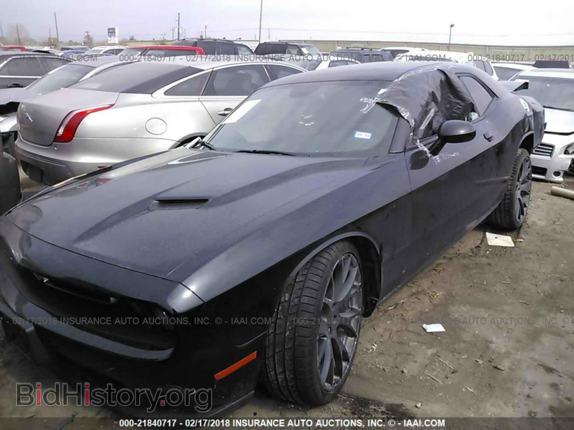 2016 Dodge Challenger - VIN: 2C3CDZAGXGH338212 - Фото 2