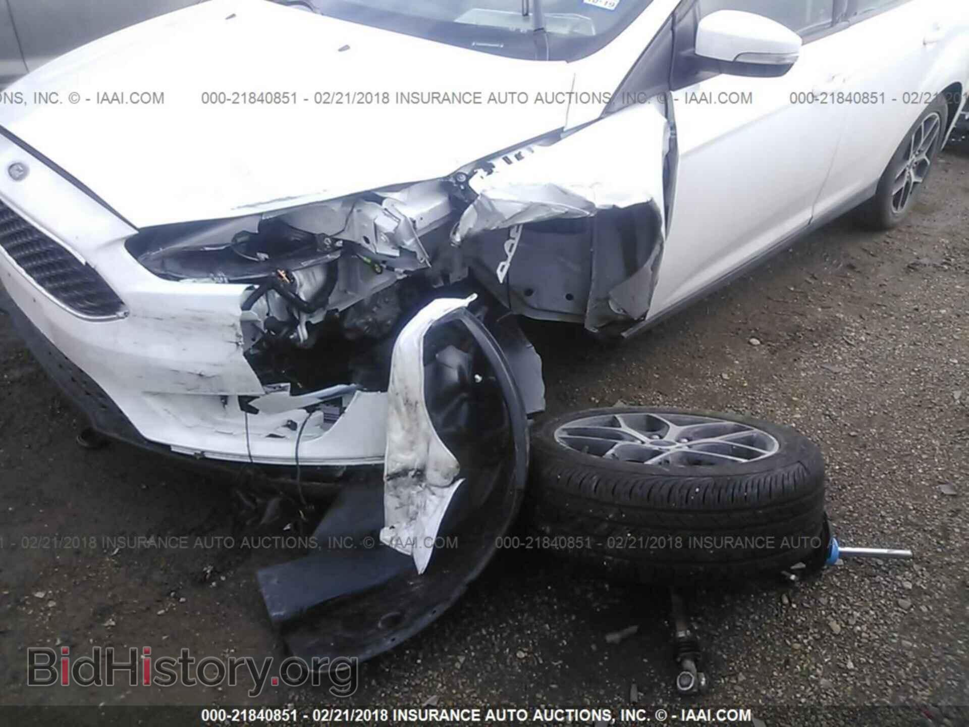2017 Ford Focus - VIN: 1FADP3H22HL341727 - Photo 6