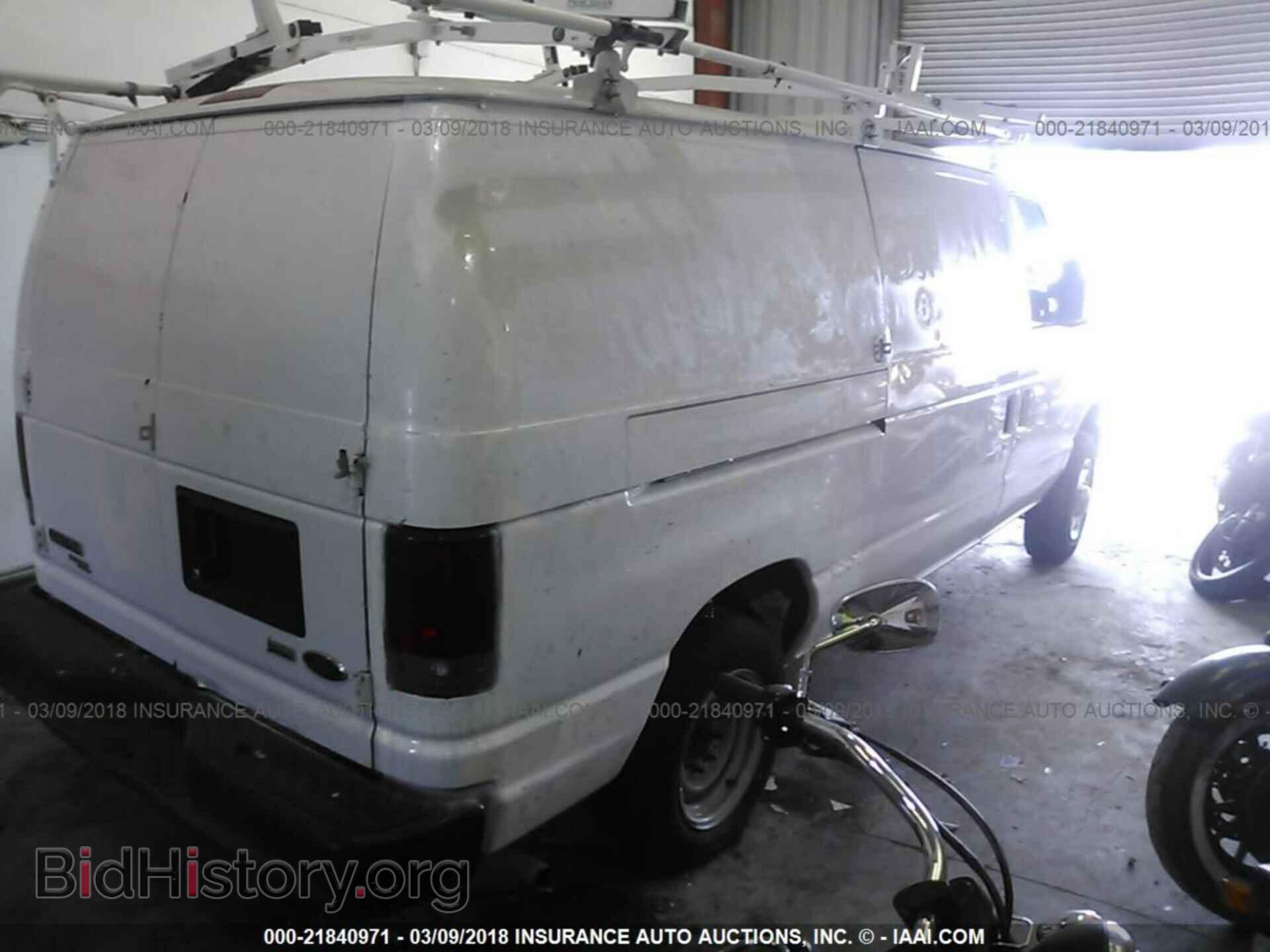 2011 Ford Econoline - VIN: 1FTNE1EW4BDA61812 - Фото 4