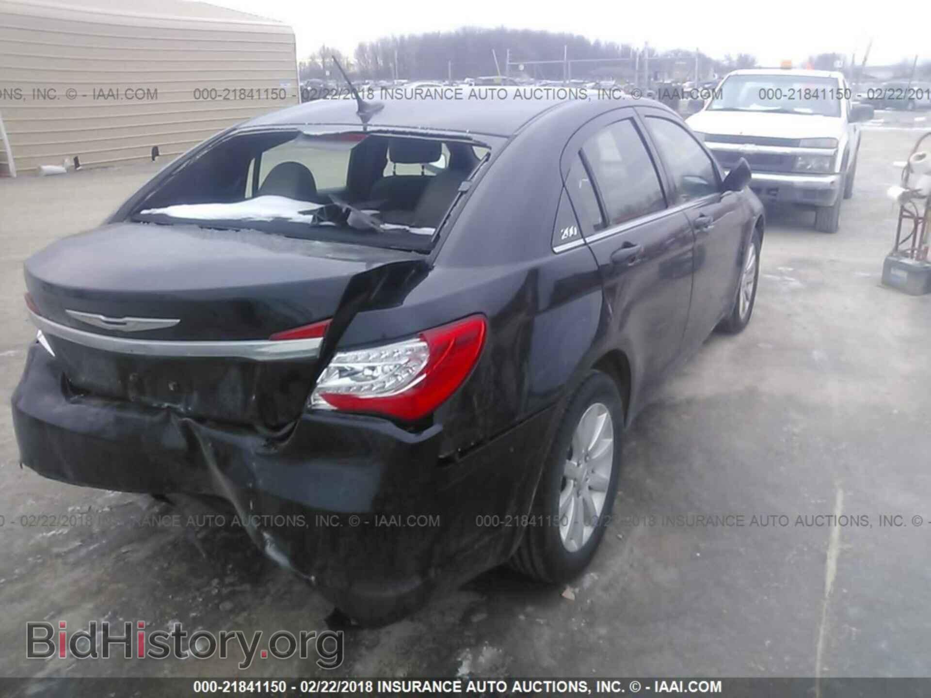 2011 Chrysler 200 - VIN: 1C3BC1FB9BN576078 - Photo 4