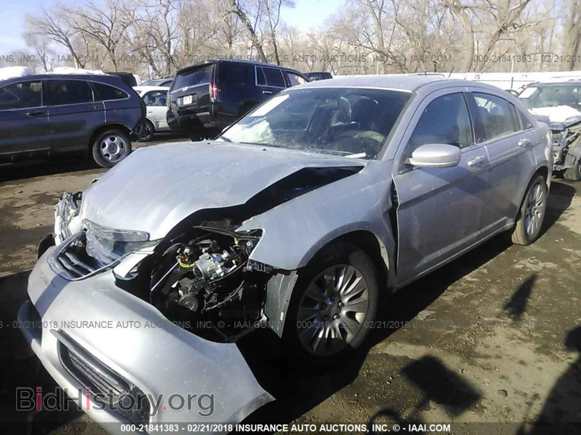 2012 Chrysler 200 - VIN: 1C3CCBAB0CN296097 - Фото 2