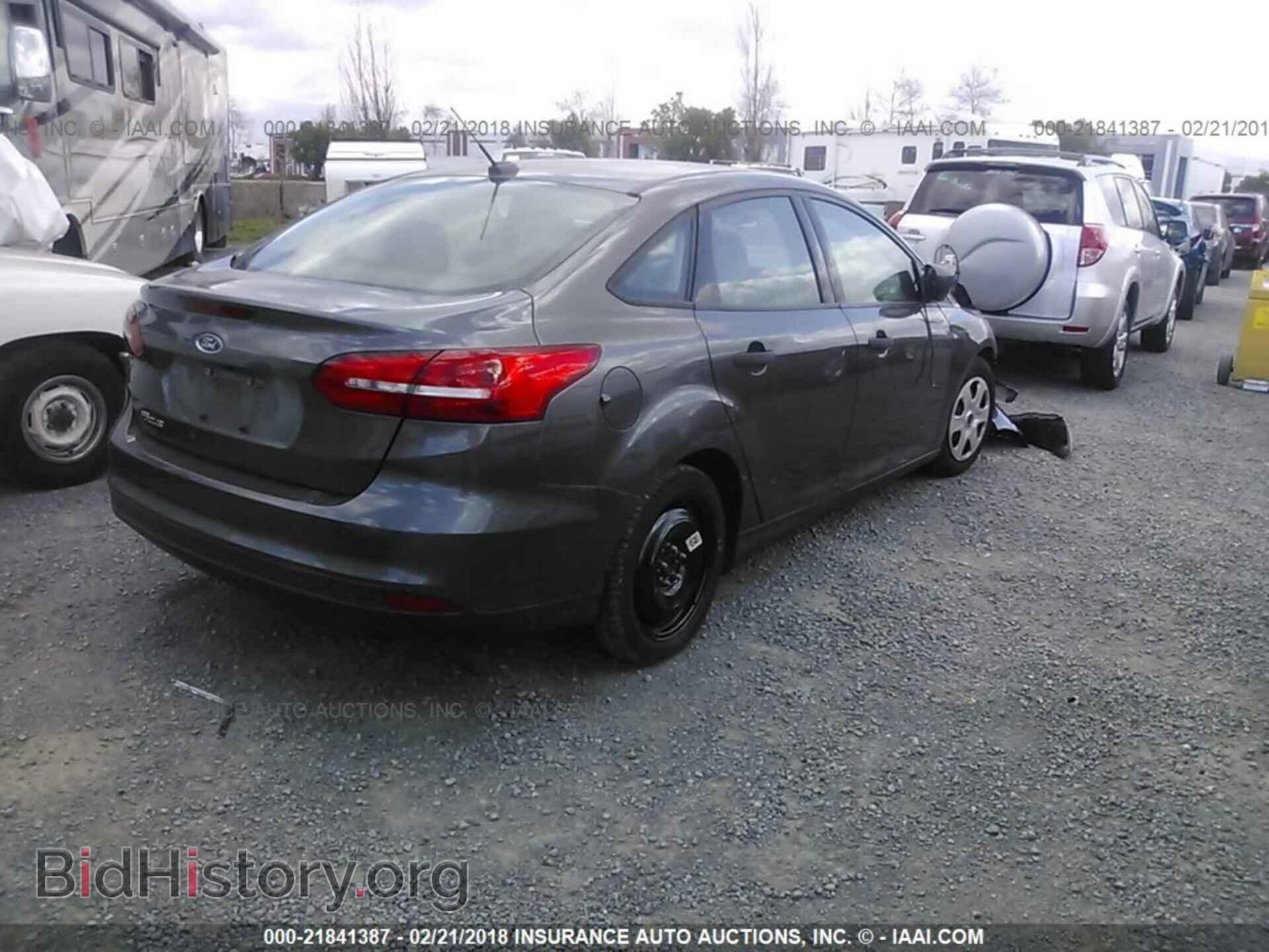 2016 Ford Focus - VIN: 1FADP3E28GL254269 - Фото 4