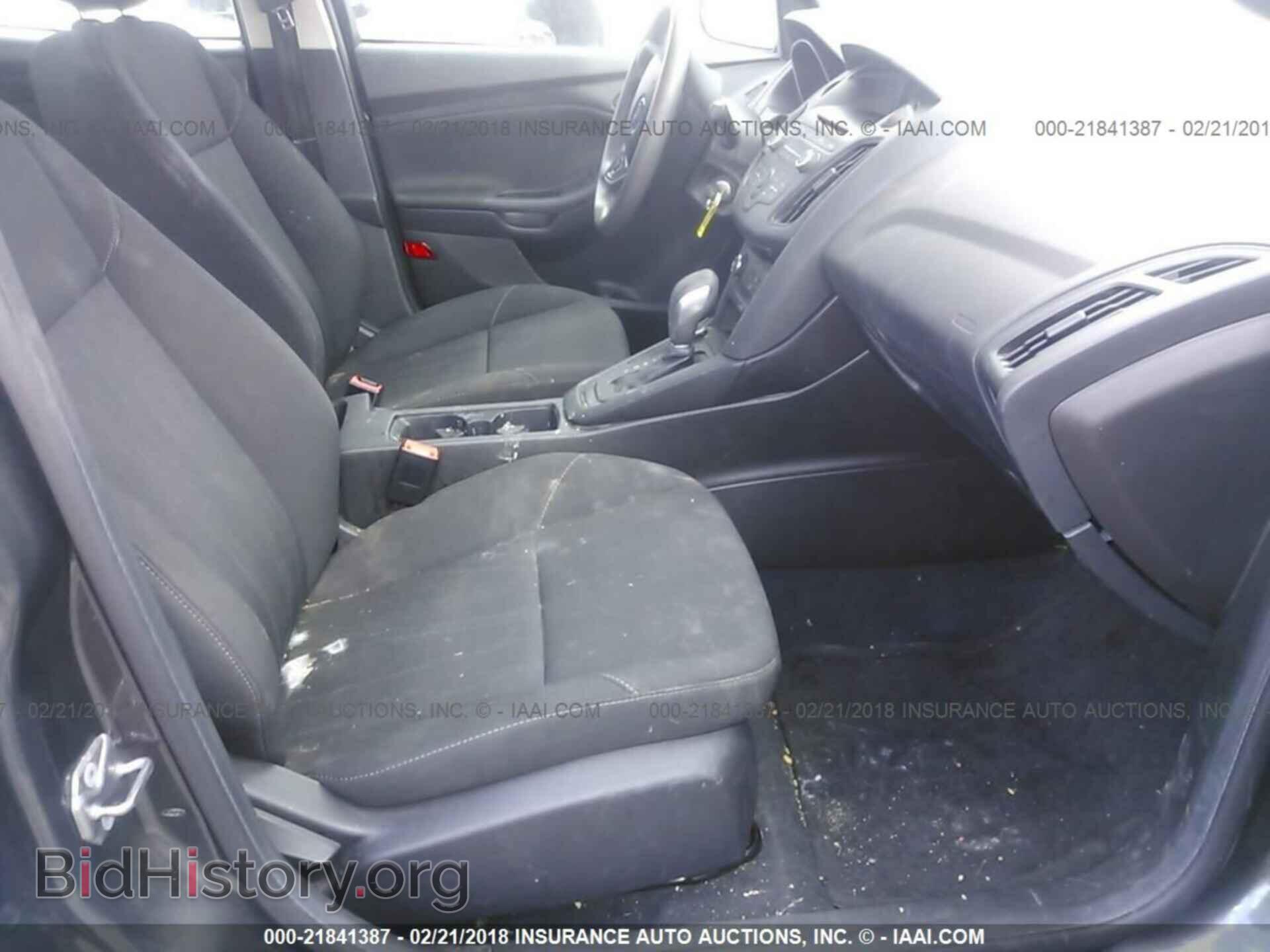 2016 Ford Focus - VIN: 1FADP3E28GL254269 - Фото 5
