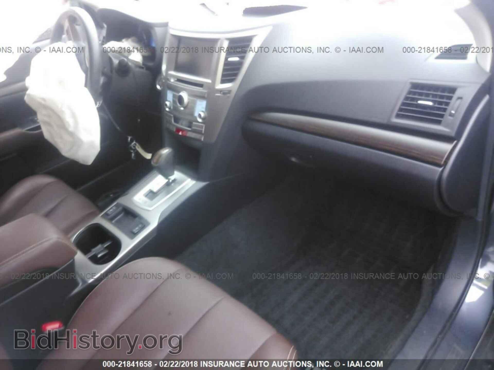 2014 Subaru Outback - VIN: 4S4BRBPC4E3214257 - Фото 5