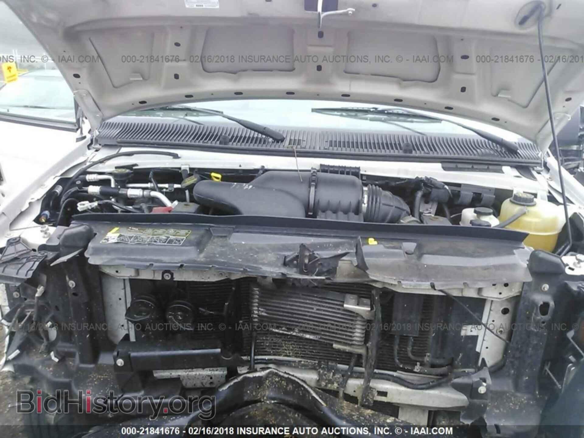 2011 Ford Econoline - VIN: 1FTNE2EW4BDB11047 - Photo 10