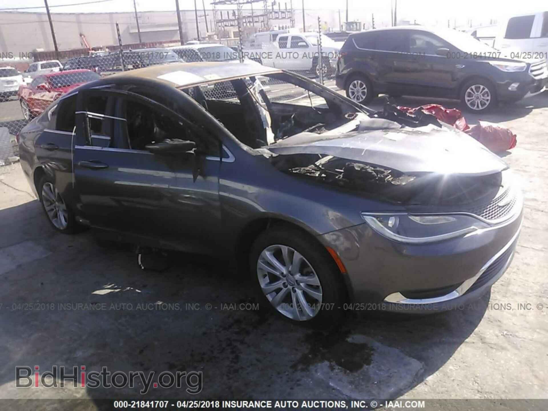 Photo 1C3CCCAB0FN635595 - Chrysler 200 2015