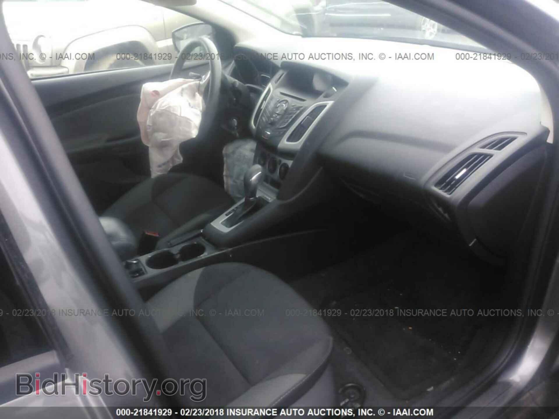 2014 Ford Focus - VIN: 1FADP3F29EL360631 - Photo 5