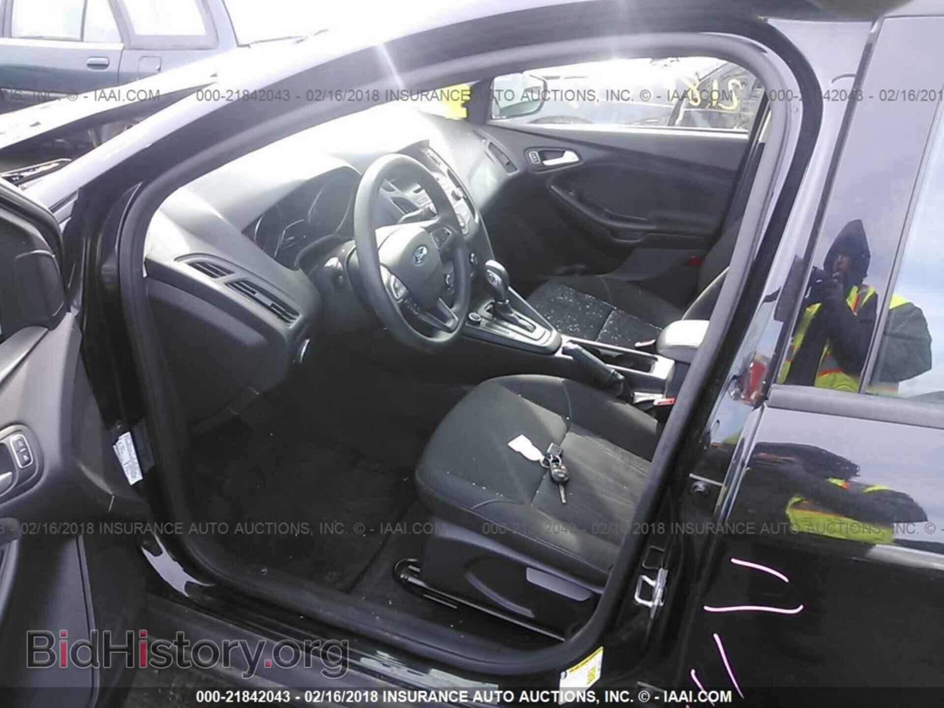 2015 Ford Focus - VIN: 1FADP3K2XFL218361 - Photo 5
