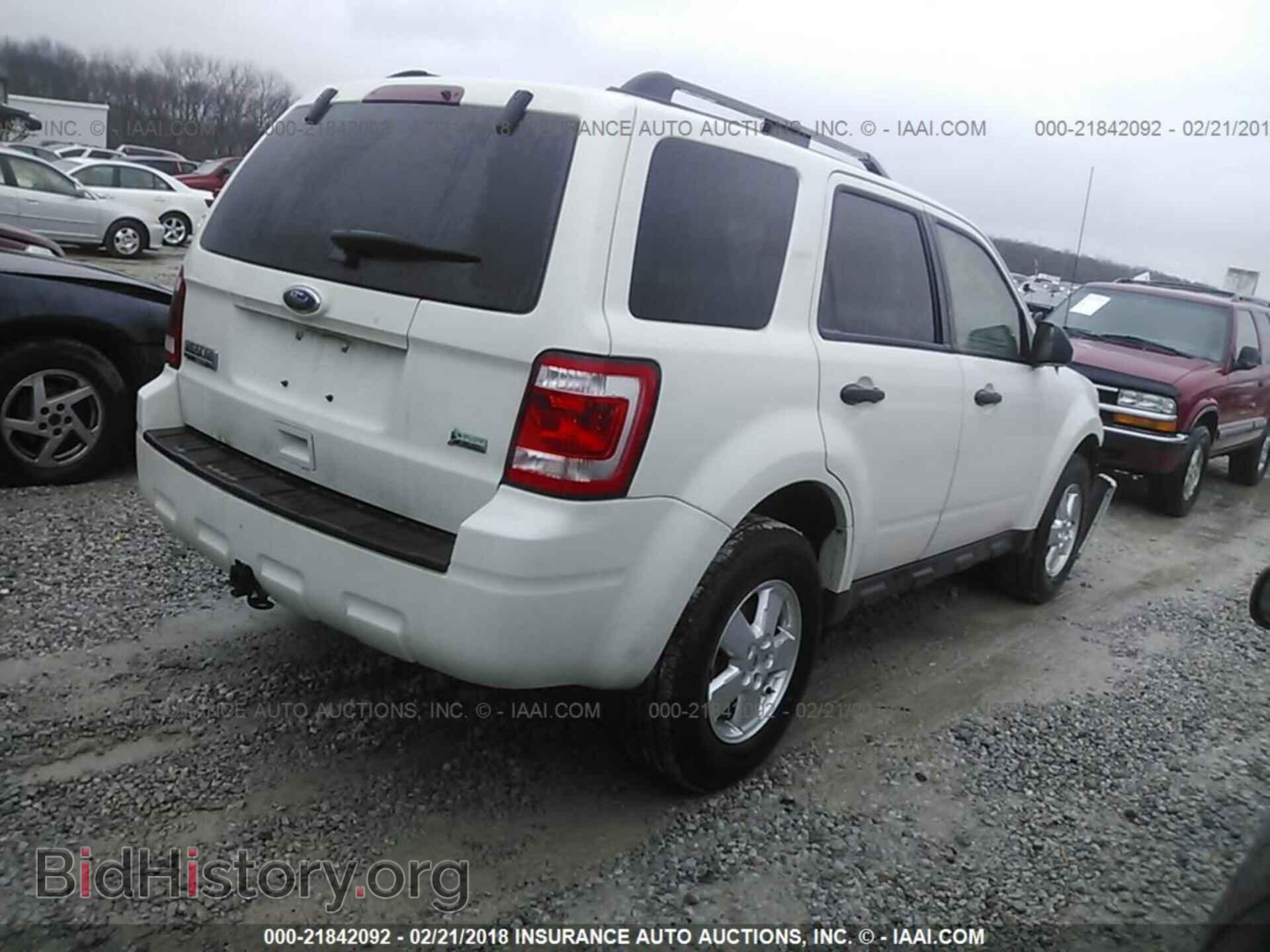 2011 Ford Escape - VIN: 1FMCU9DG4BKA20719 - Фото 4
