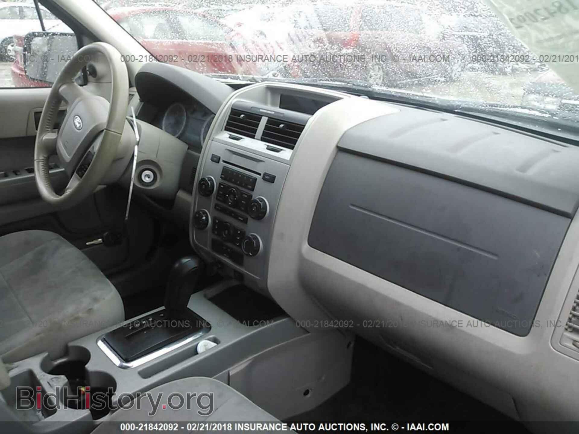 2011 Ford Escape - VIN: 1FMCU9DG4BKA20719 - Фото 5