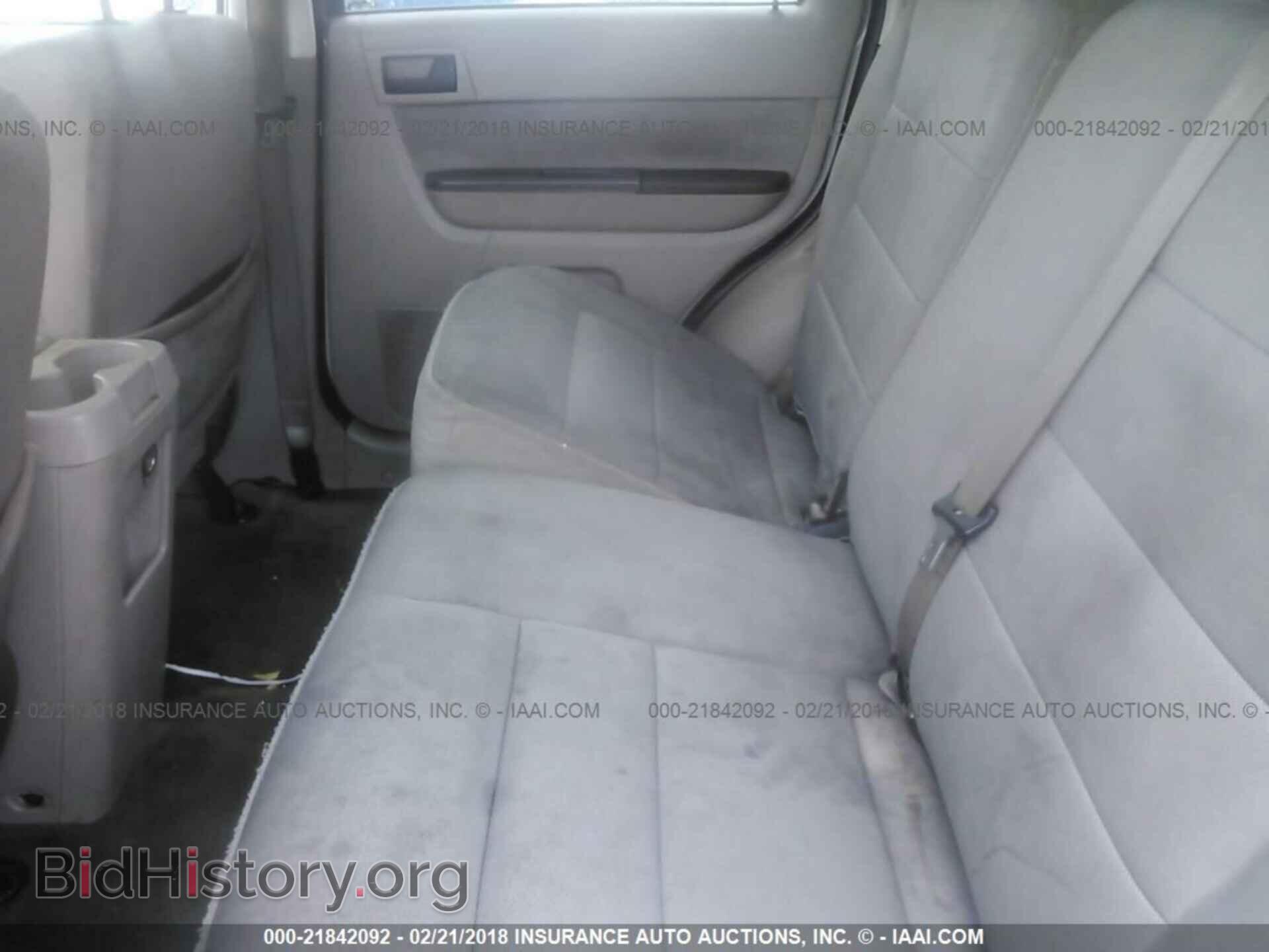 2011 Ford Escape - VIN: 1FMCU9DG4BKA20719 - Фото 8