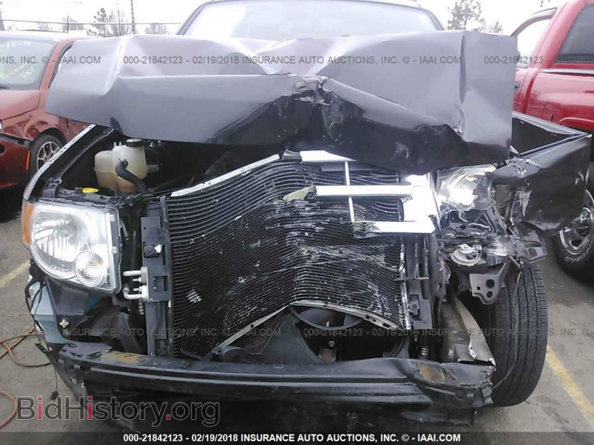 2011 Ford Escape - VIN: 1FMCU0E73BKB63591 - Photo 6