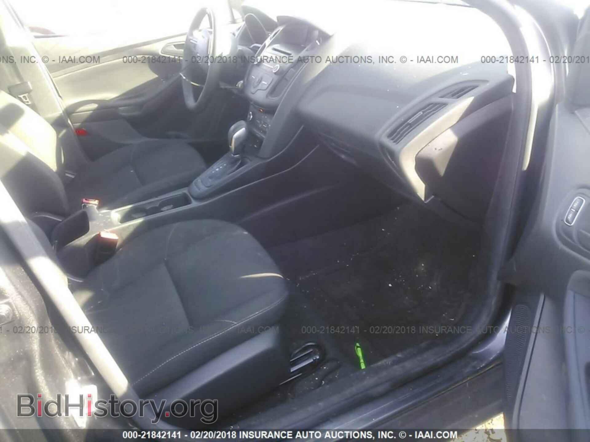 2016 Ford Focus - VIN: 1FADP3E26GL327669 - Фото 5