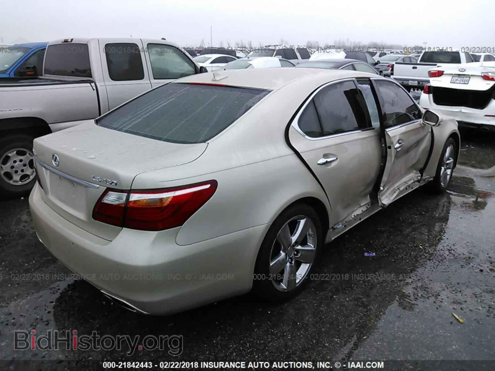 2011 Lexus Ls - VIN: JTHBL5EF1B5103930 - Photo 4