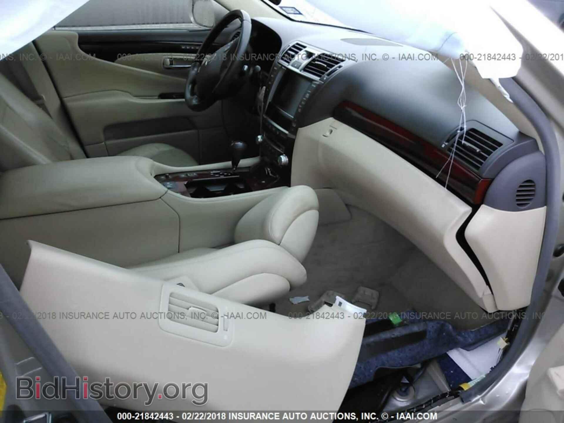 2011 Lexus Ls - VIN: JTHBL5EF1B5103930 - Photo 5