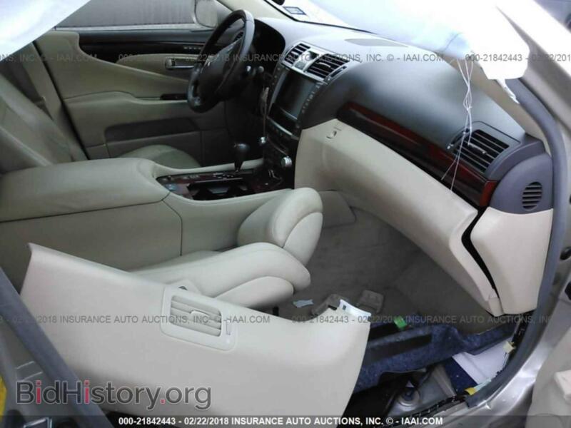 2011 Lexus LS (VIN JTHBL5EF1B5103930) — фото 5 из 10
