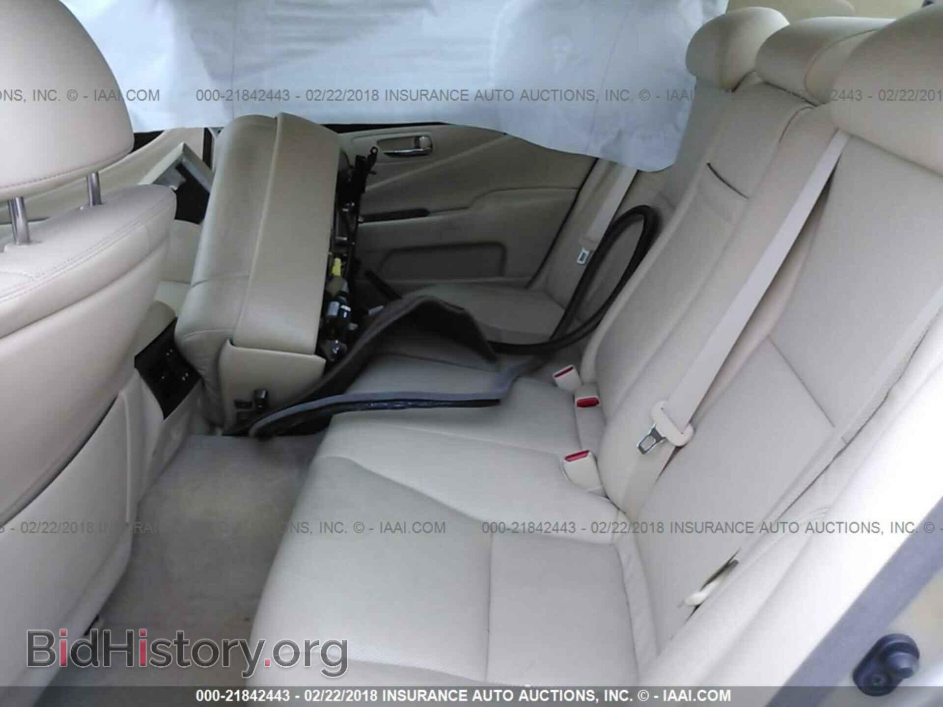 2011 Lexus Ls - VIN: JTHBL5EF1B5103930 - Photo 8