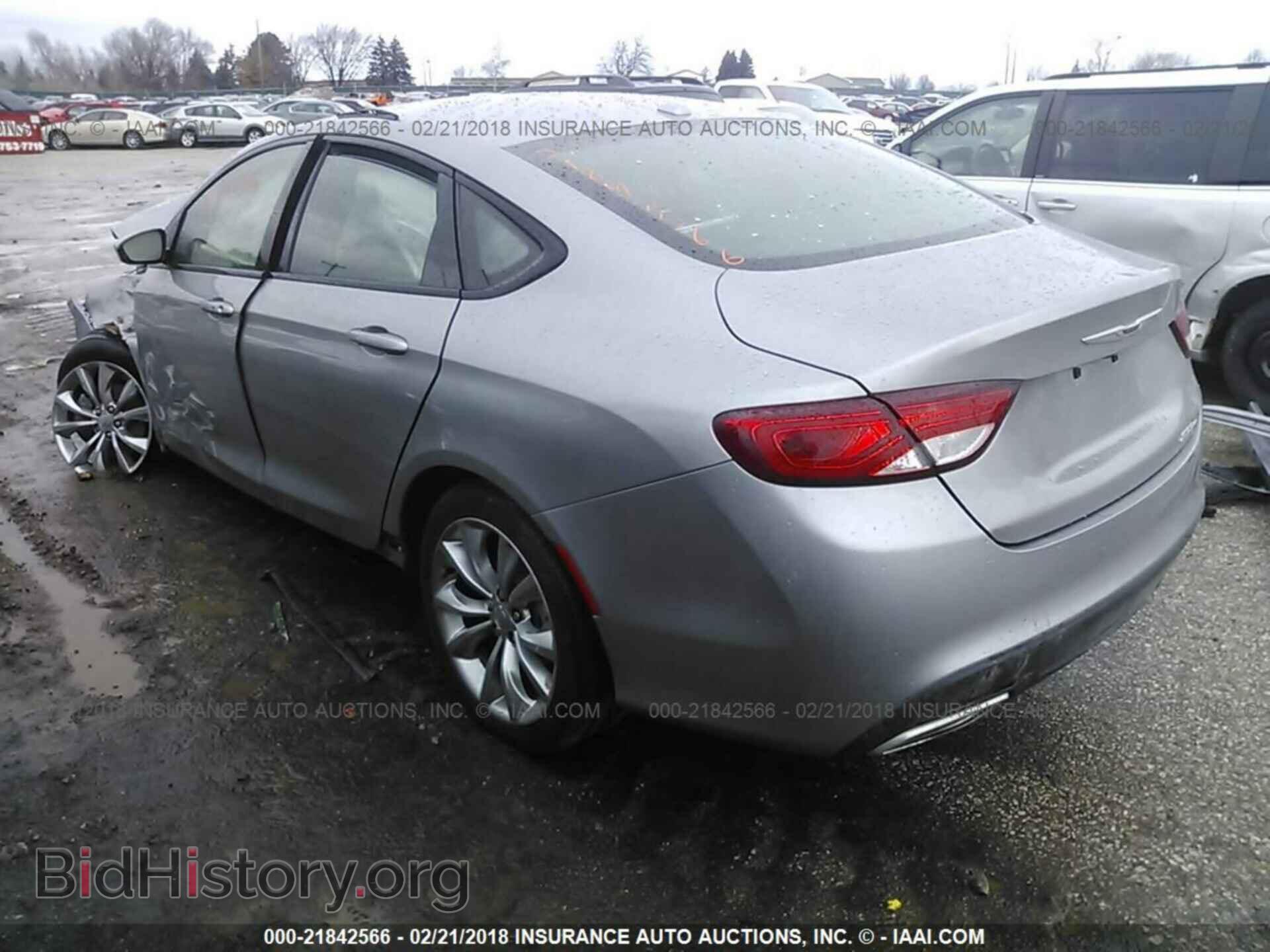 2016 Chrysler 200 - VIN: 1C3CCCBB3GN174151 - Photo 3