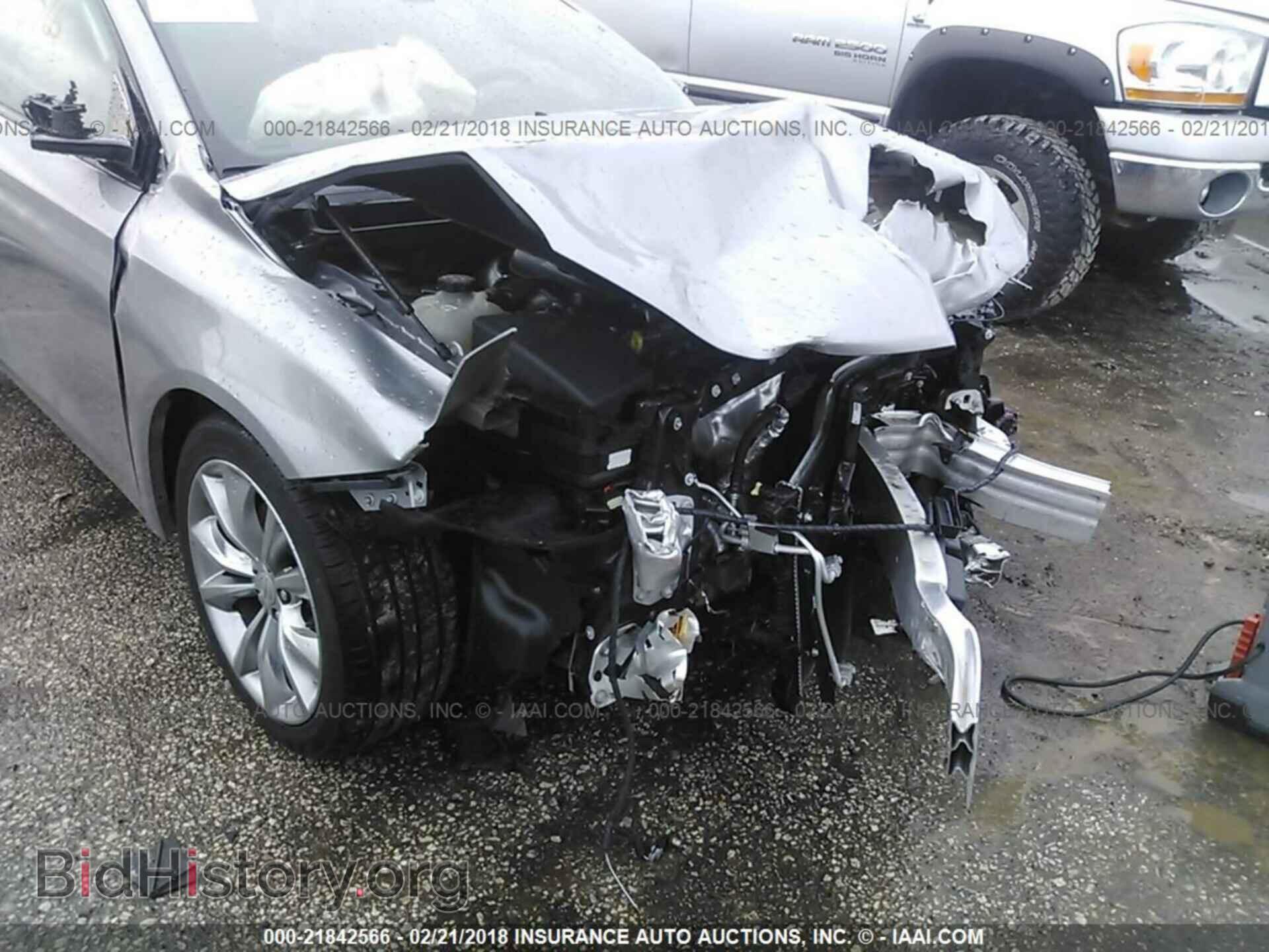 2016 Chrysler 200 - VIN: 1C3CCCBB3GN174151 - Photo 6