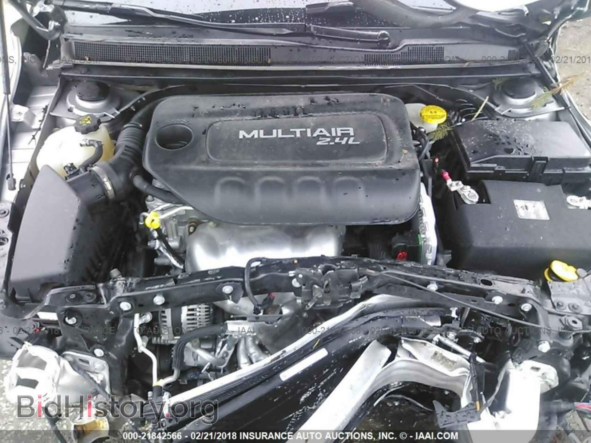 2016 Chrysler 200 - VIN: 1C3CCCBB3GN174151 - Photo 10