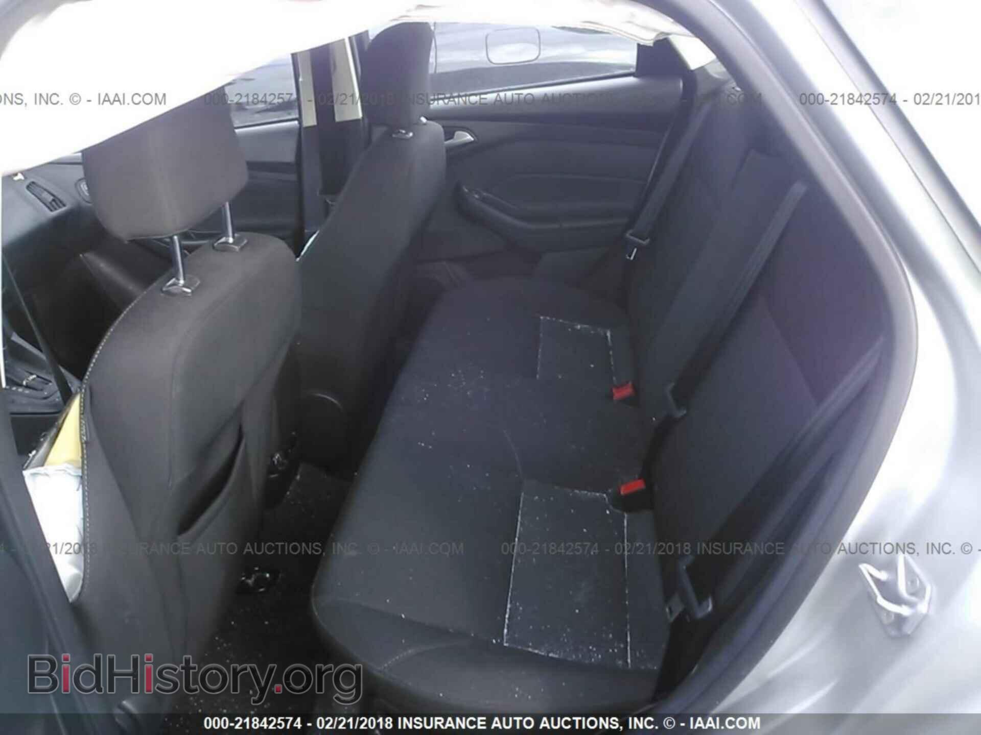 2016 Ford Focus - VIN: 1FADP3F27GL250308 - Photo 8