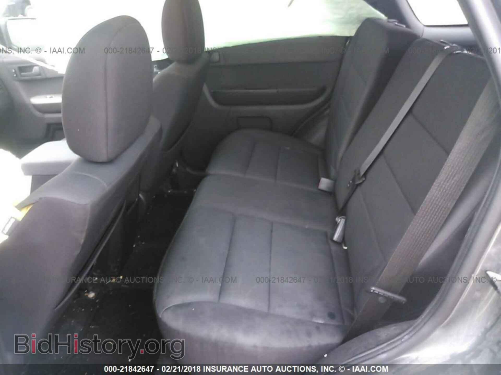 2011 Ford Escape - VIN: 1FMCU0D70BKA43474 - Фото 8