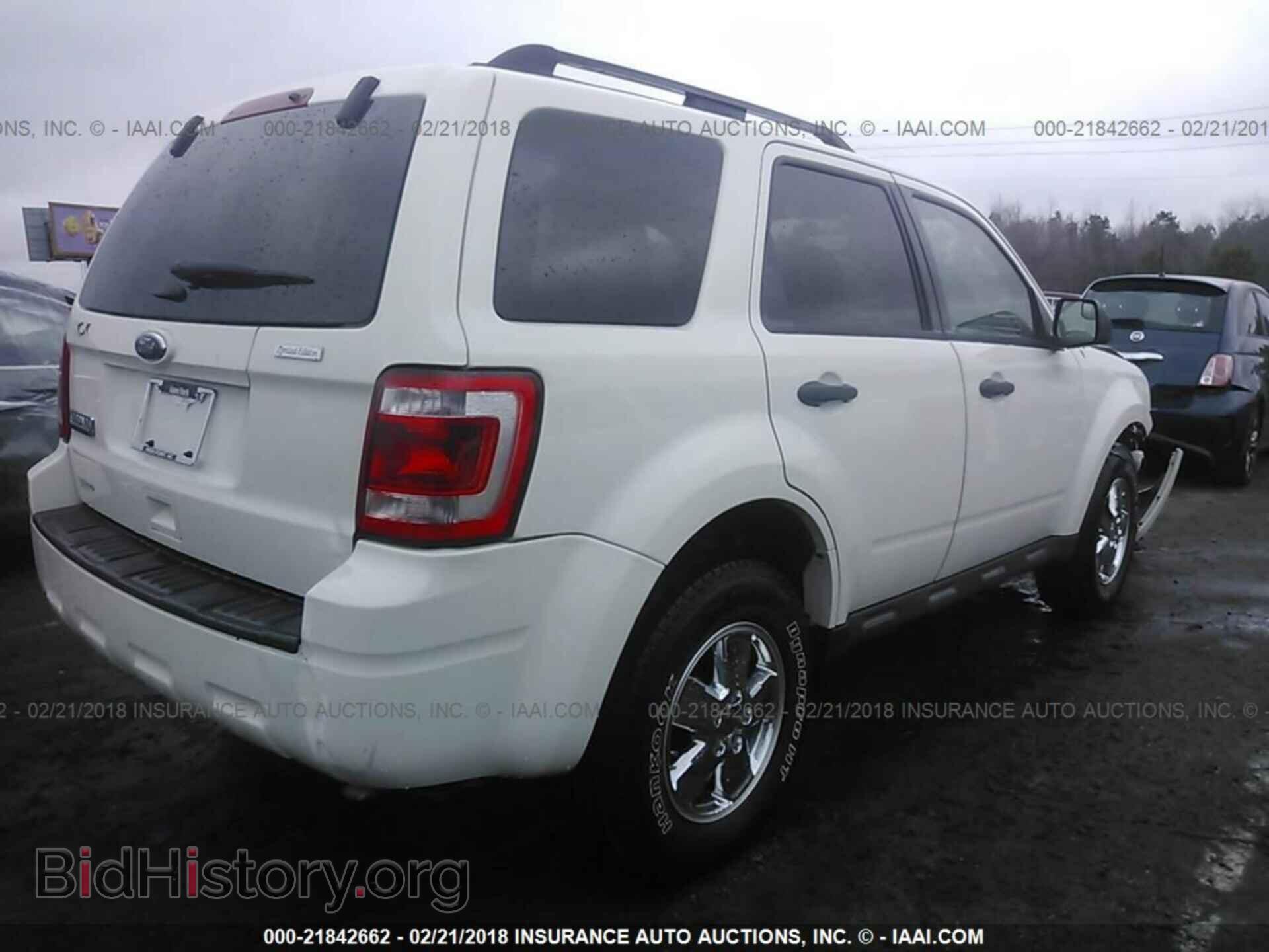 2012 Ford Escape - VIN: 1FMCU9D70CKA77887 - Photo 4