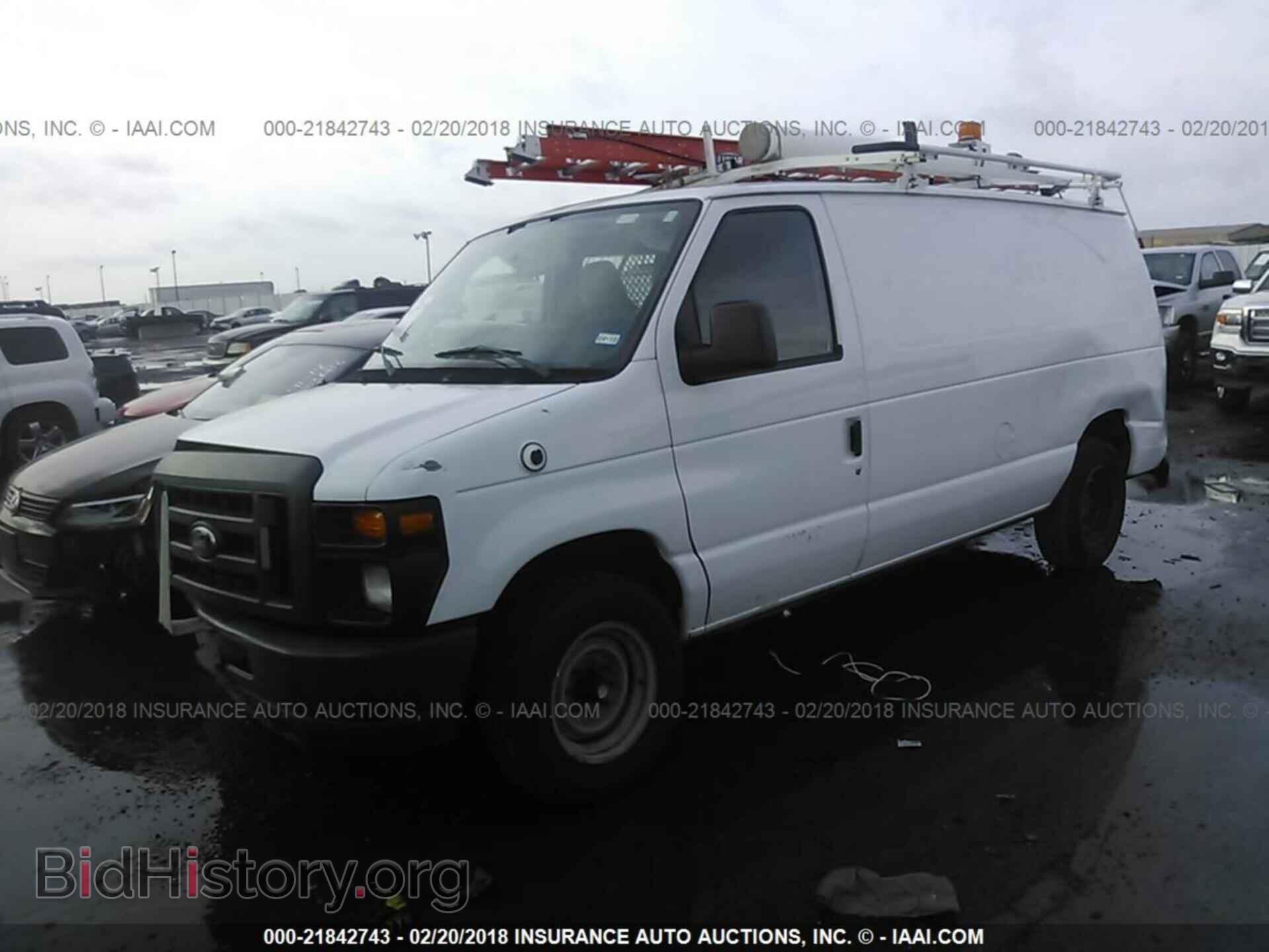 2013 Ford Econoline - VIN: 1FTNE1EW4DDA23208 - Photo 2