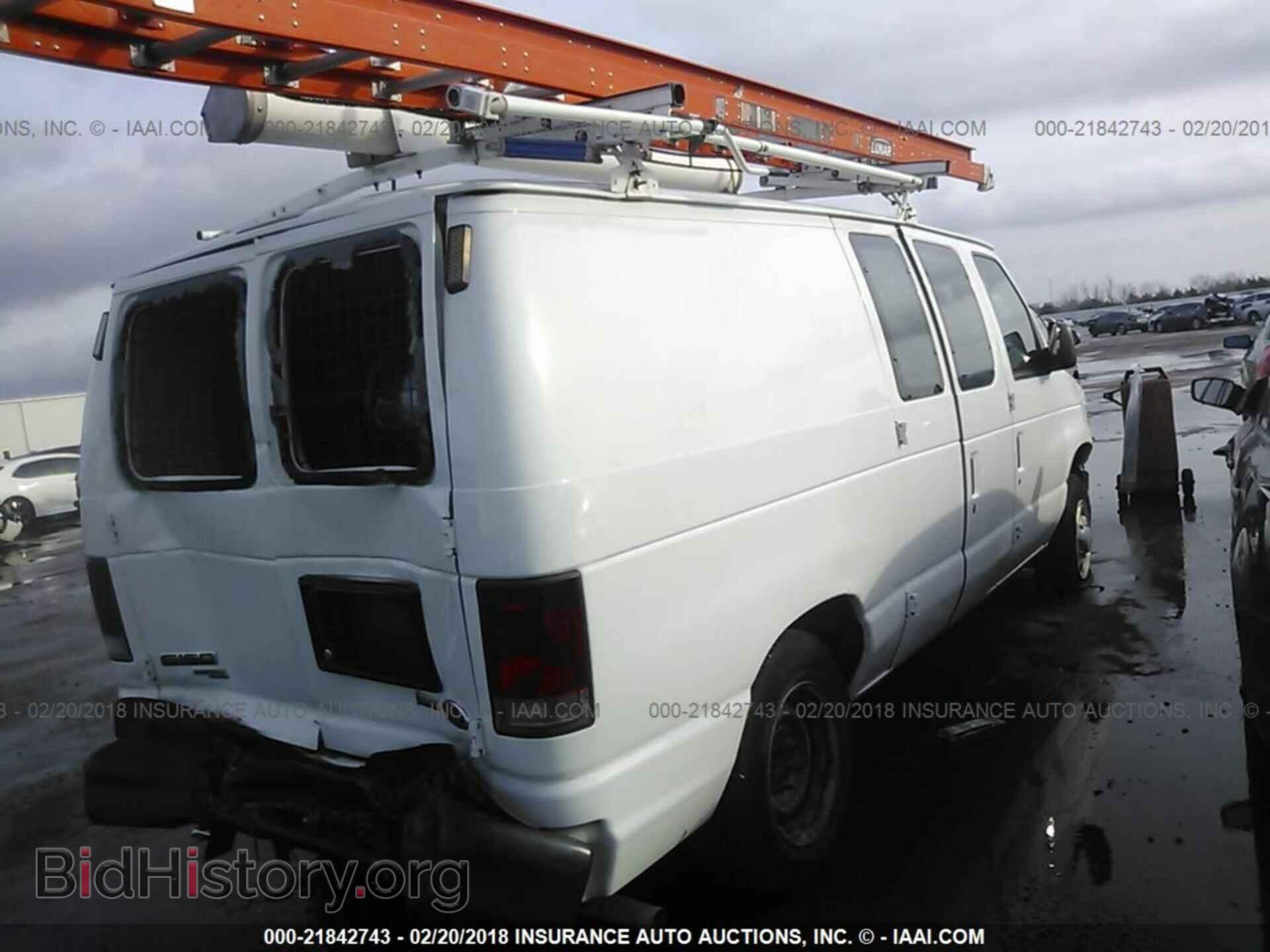2013 Ford Econoline - VIN: 1FTNE1EW4DDA23208 - Photo 4