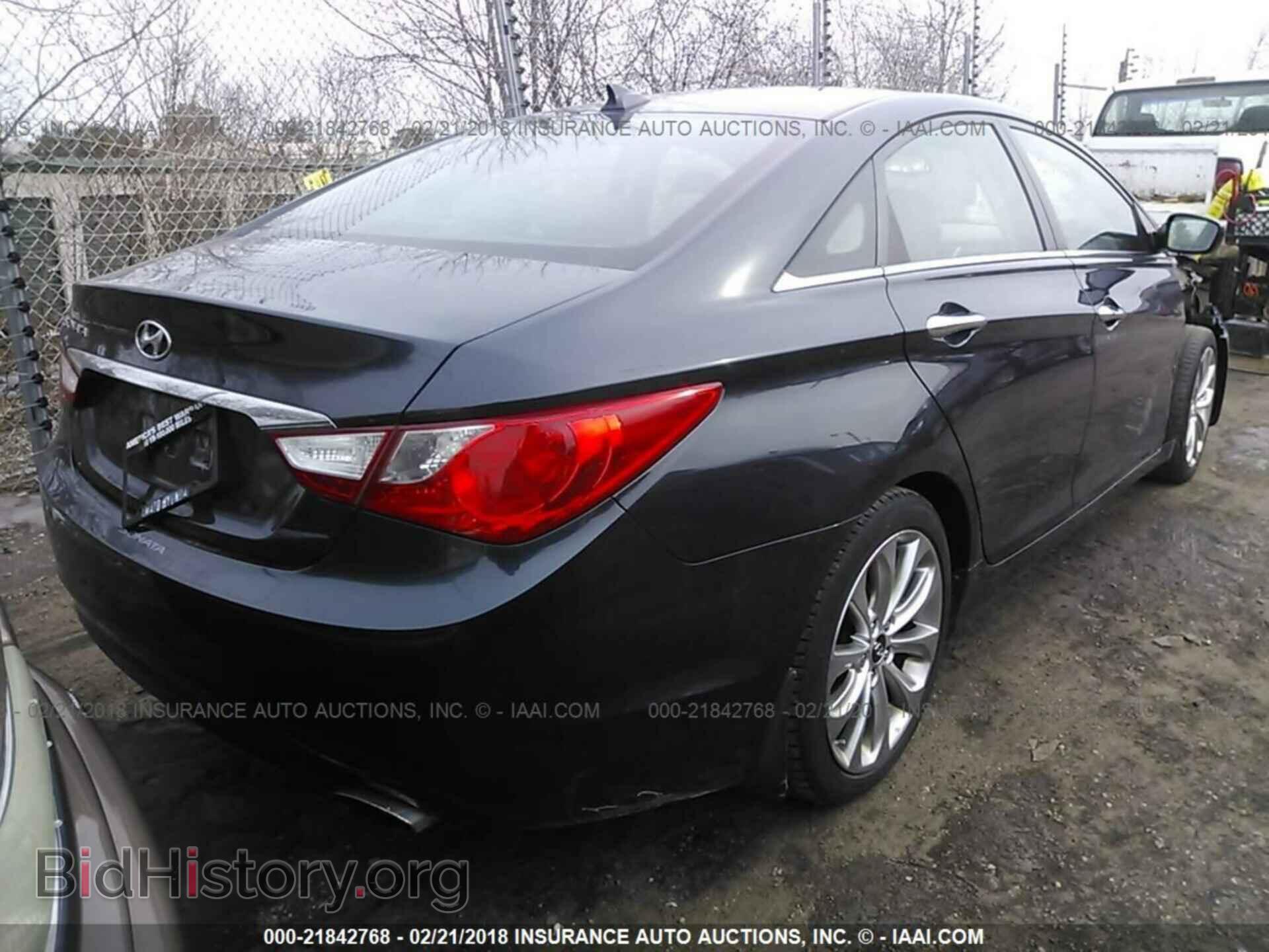 2012 Hyundai Sonata - VIN: 5NPEC4AC2CH437972 - Фото 4