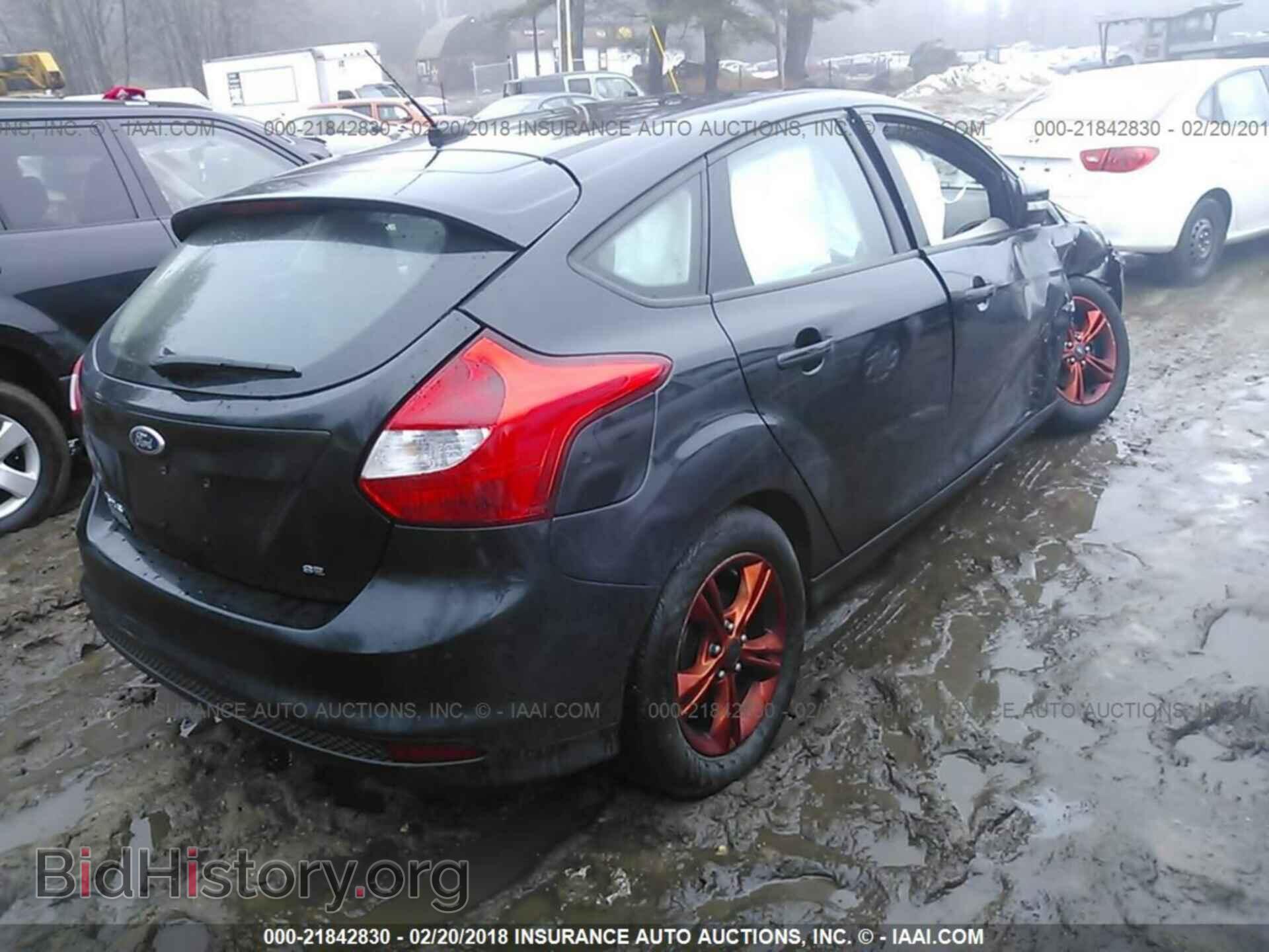2014 Ford Focus - VIN: 1FADP3K27EL365655 - Photo 4