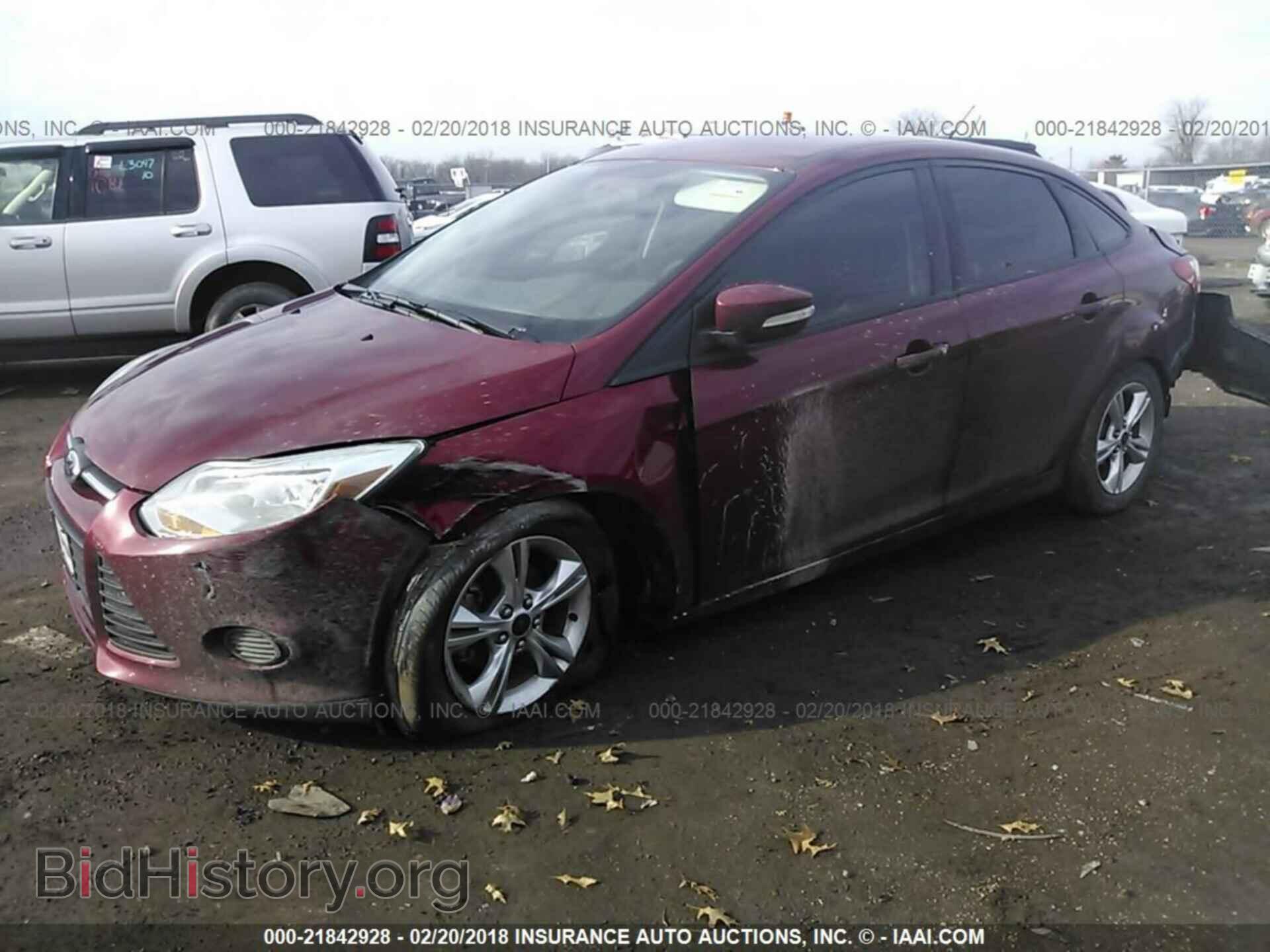 2014 Ford Focus - VIN: 1FADP3F27EL196344 - Photo 2