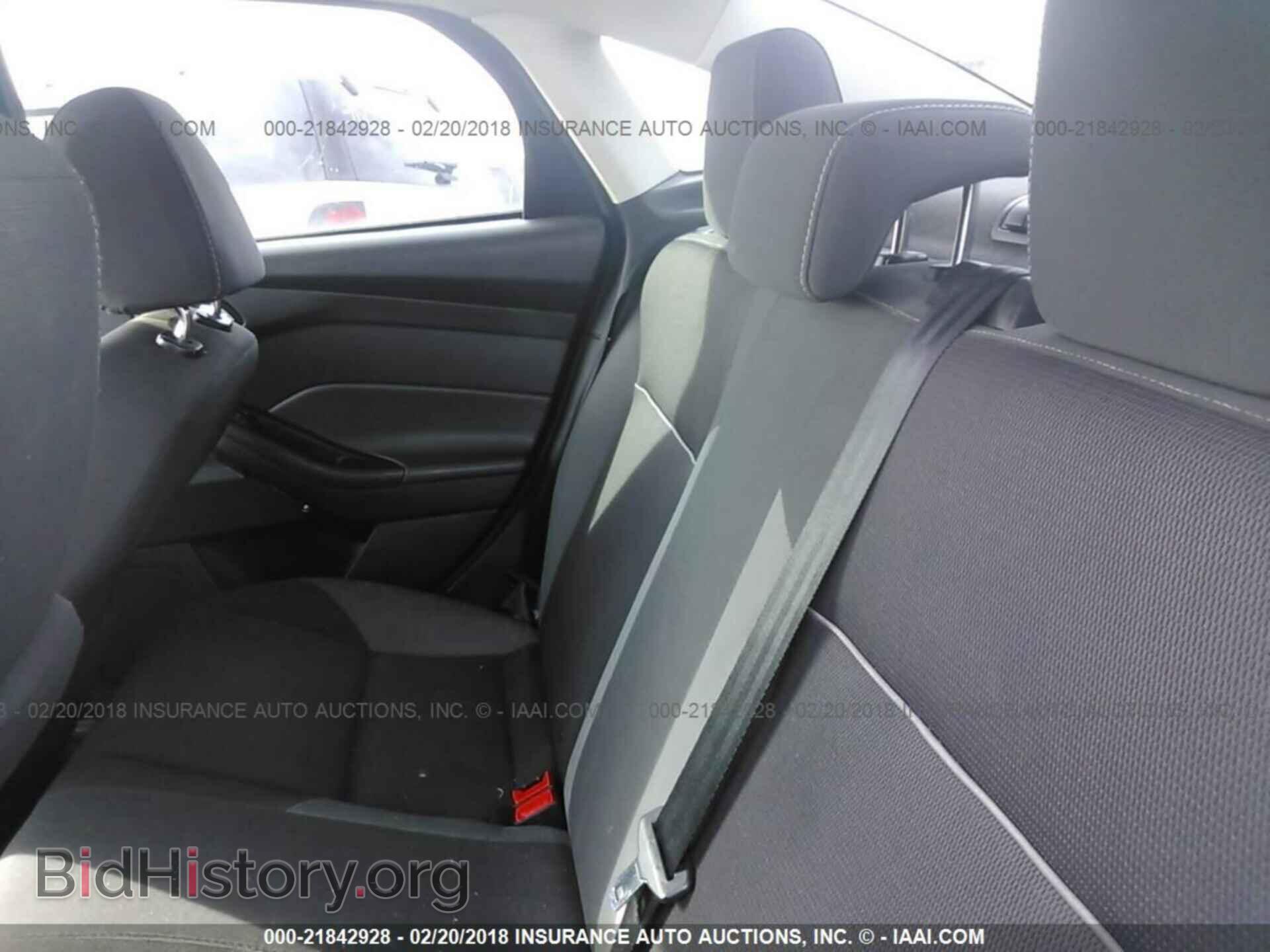2014 Ford Focus - VIN: 1FADP3F27EL196344 - Photo 8