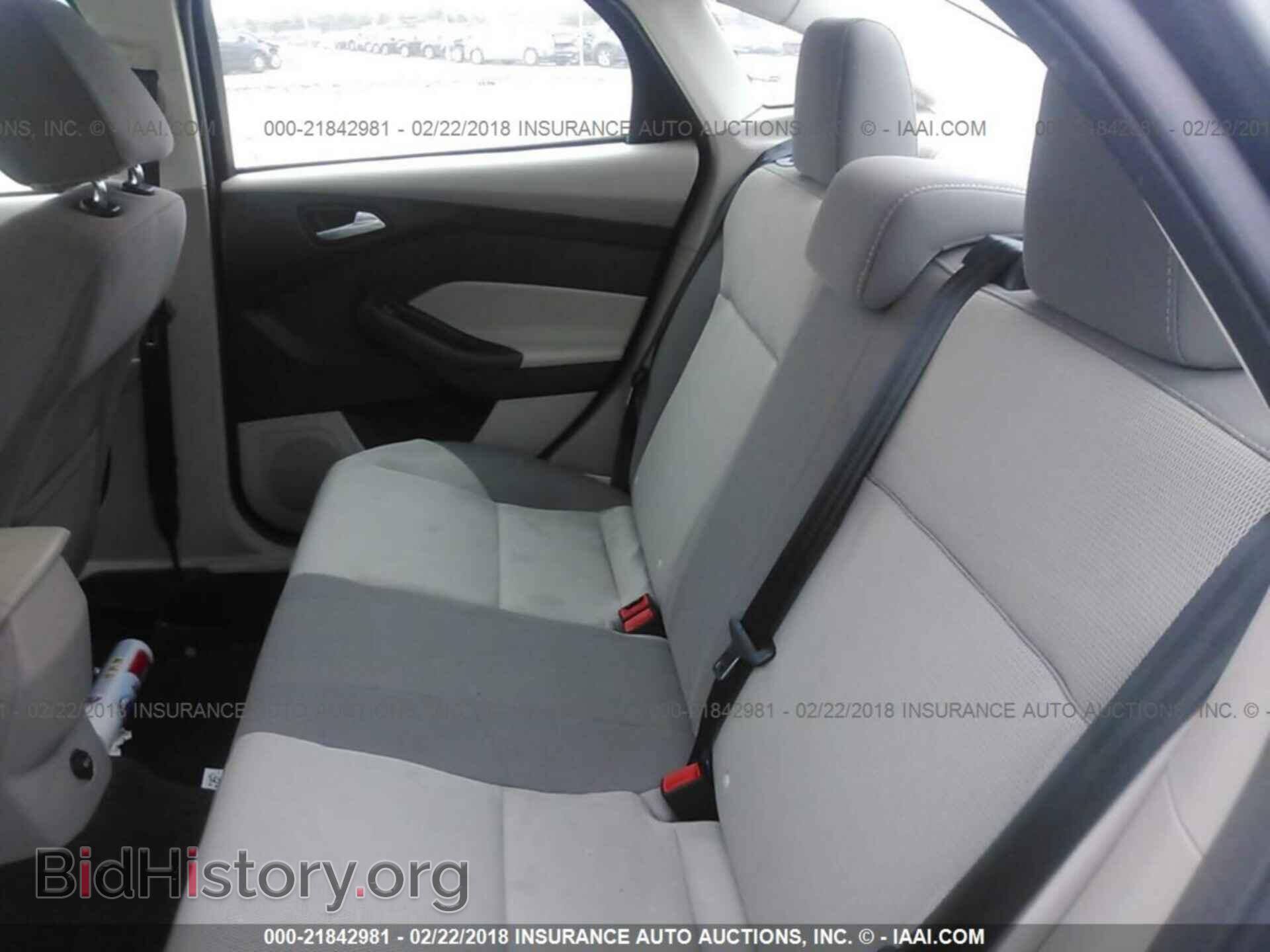 2014 Ford Focus - VIN: 1FADP3F23EL244485 - Photo 8