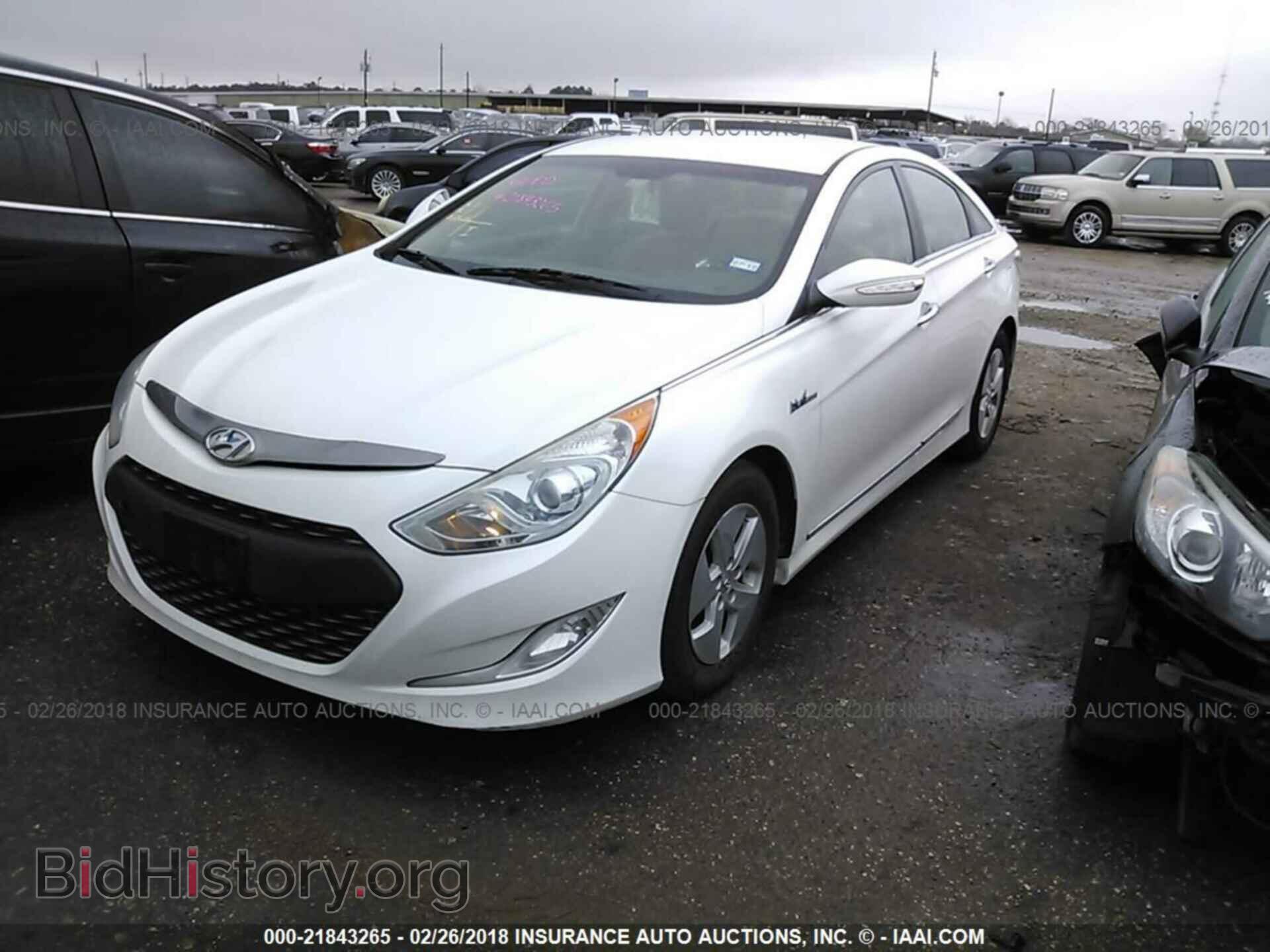 2012 Hyundai Sonata - VIN: KMHEC4A43CA034286 - Фото 2