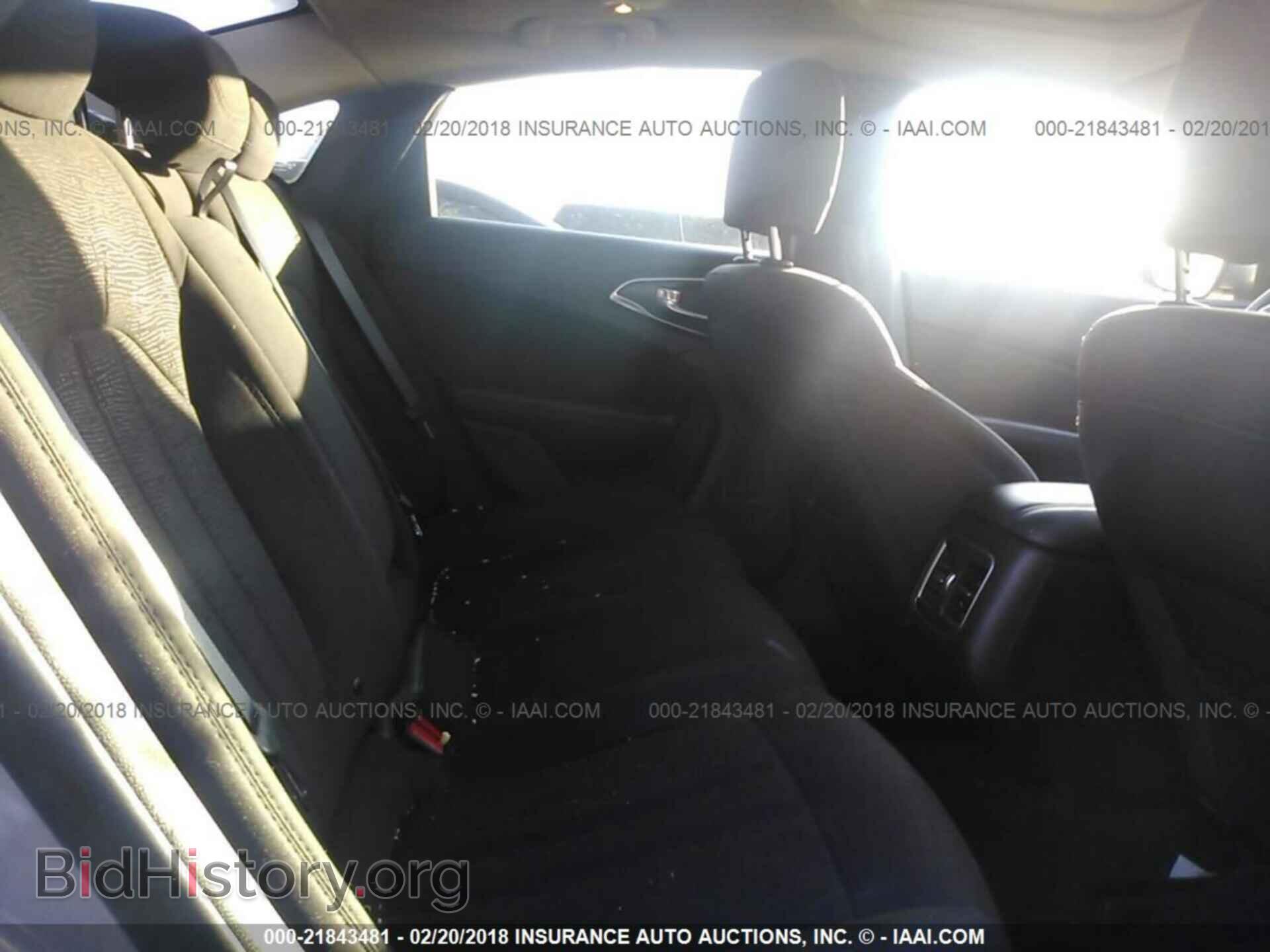 2016 Chrysler 200 - VIN: 1C3CCCAB4GN108502 - Photo 8