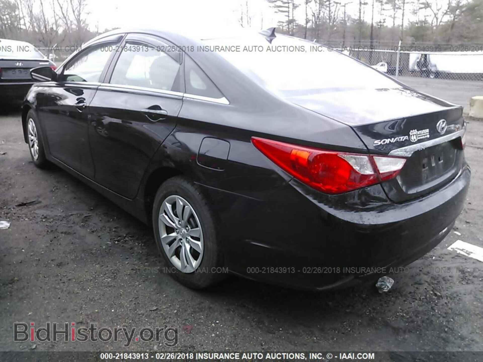 2012 Hyundai Sonata - VIN: 5NPEB4AC7CH443995 - Фото 3
